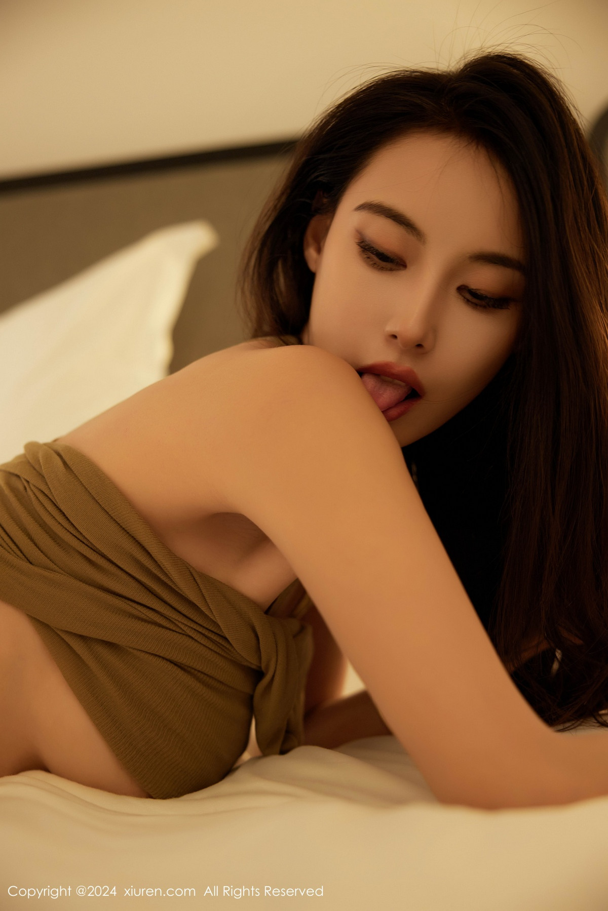 [XiuRen秀人网]第9289期Lingyu69写真 [72P]-063