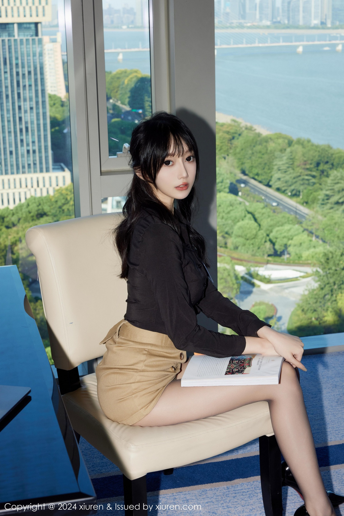 [XiuRen秀人网]第9309期玥儿玥写真 [72P]-001
