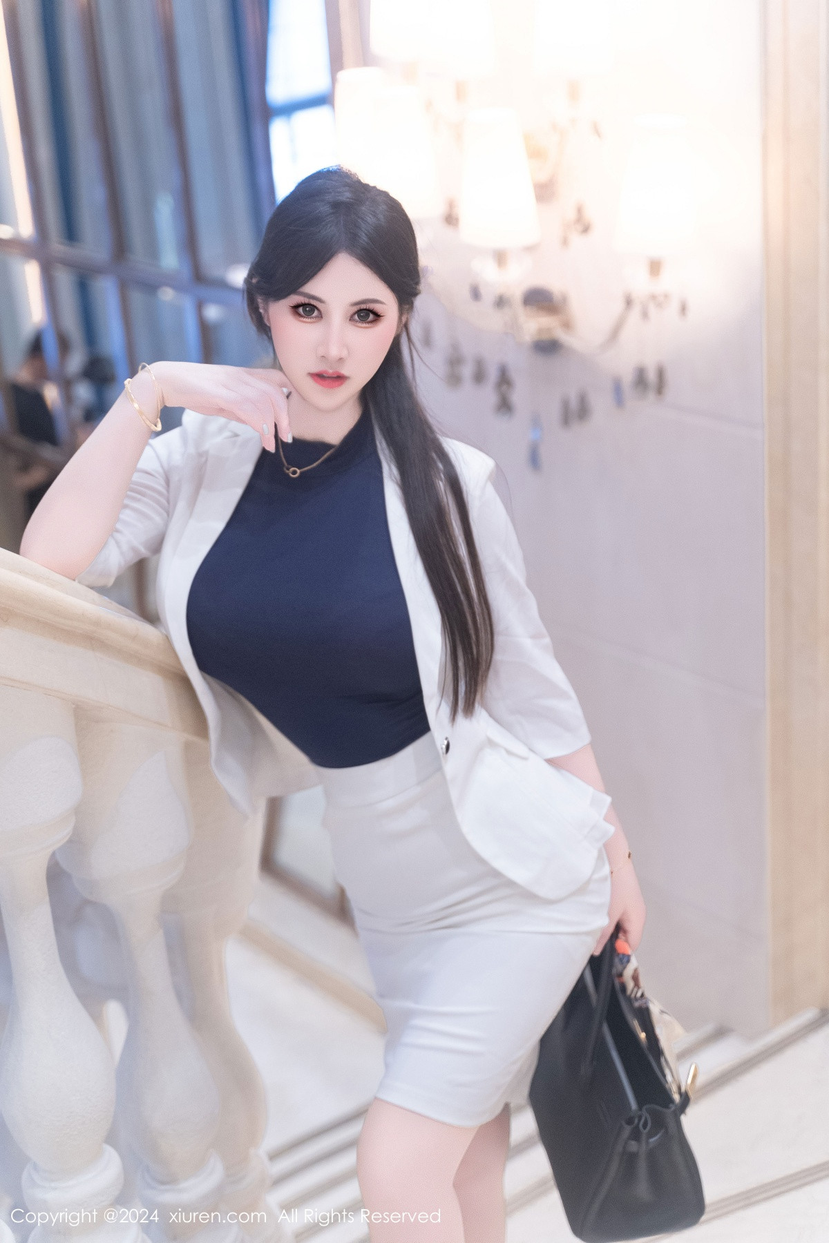 [XiuRen秀人网]第9319期诗诗写真 [98P]-017