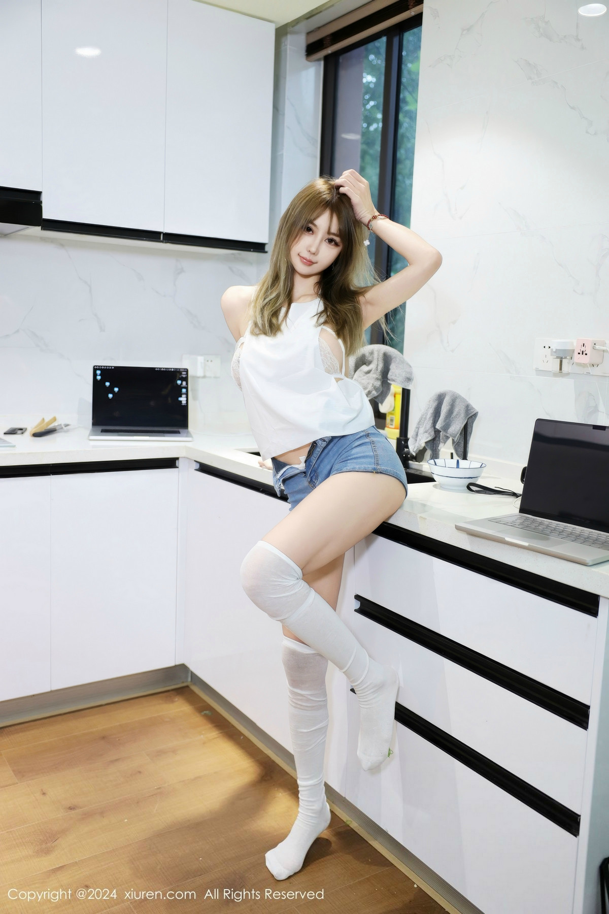 [XiuRen秀人网]第9374期Zoe柚柚写真 [75P]-003