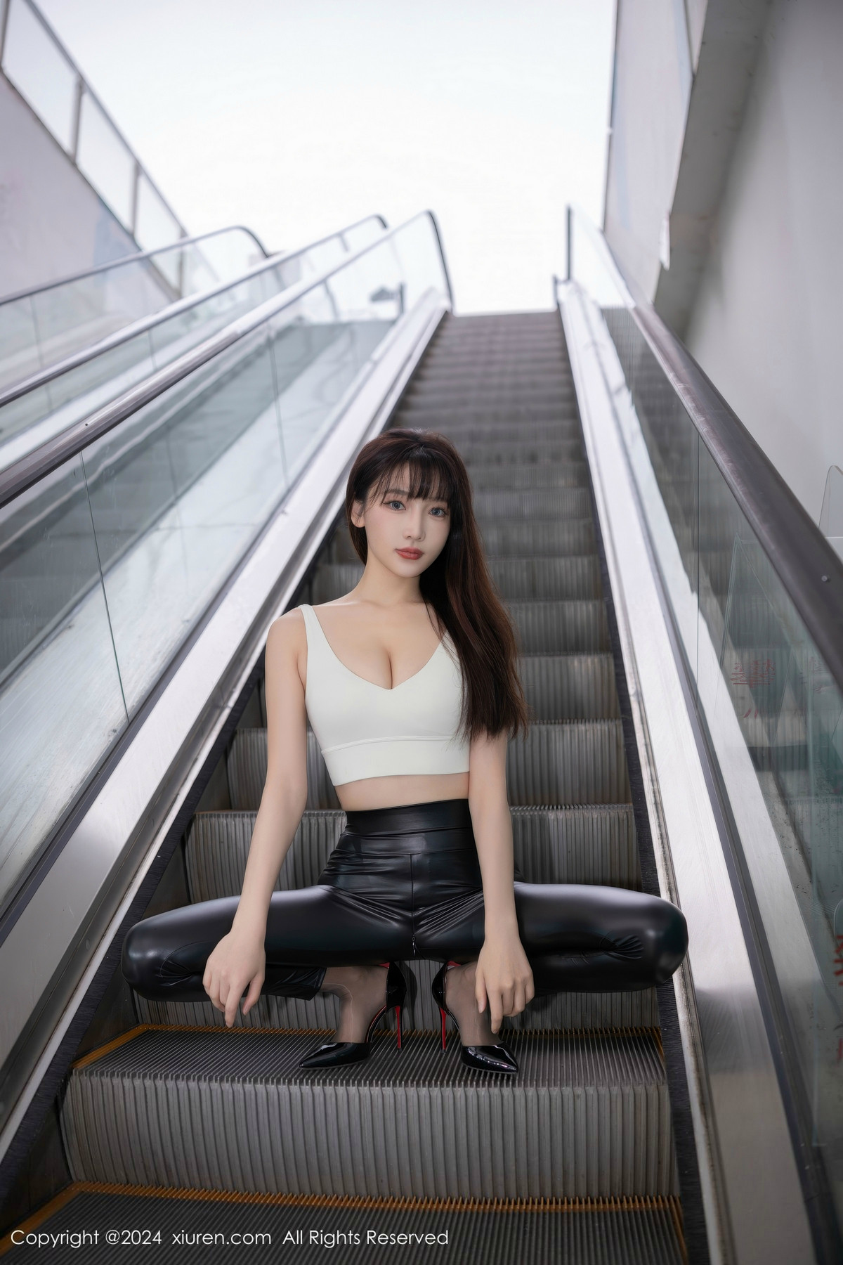 [XiuRen秀人网]第9377期陆萱萱写真 [81P]-002