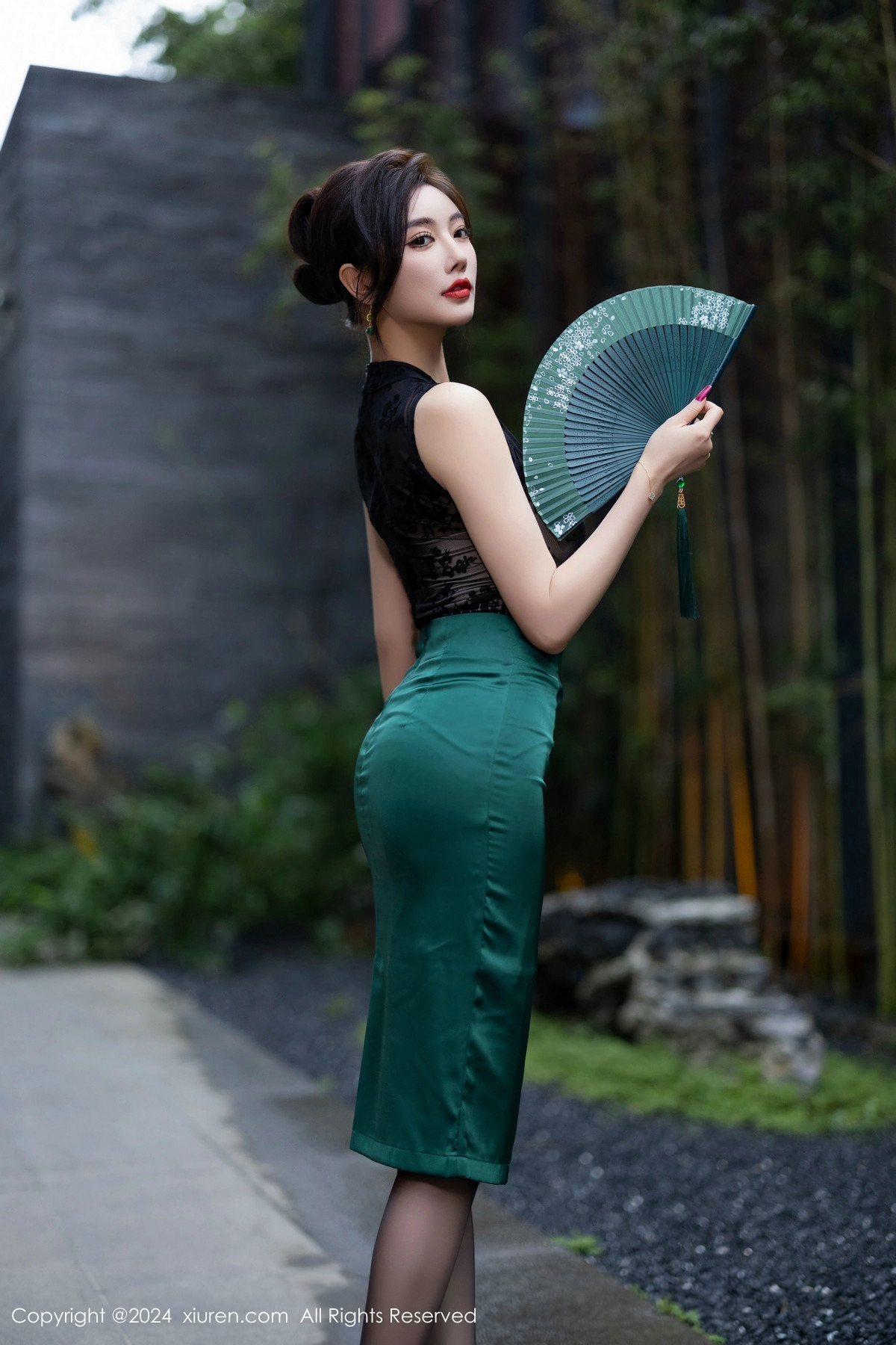 [XiuRen秀人网]第9384期杨晨晨写真 [80P]-005