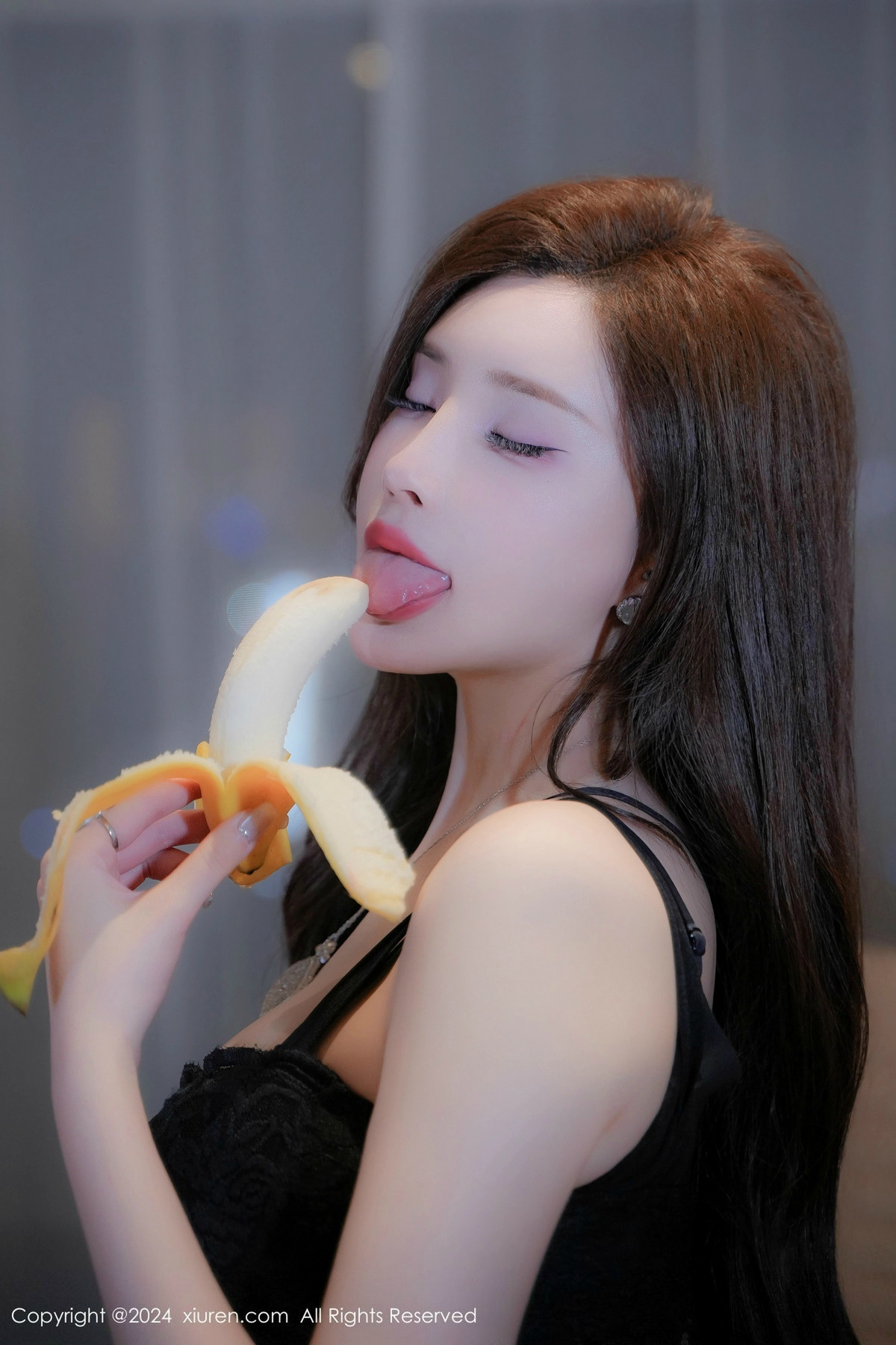 [XiuRen秀人网]第9411期周妍希写真 [80P]-002