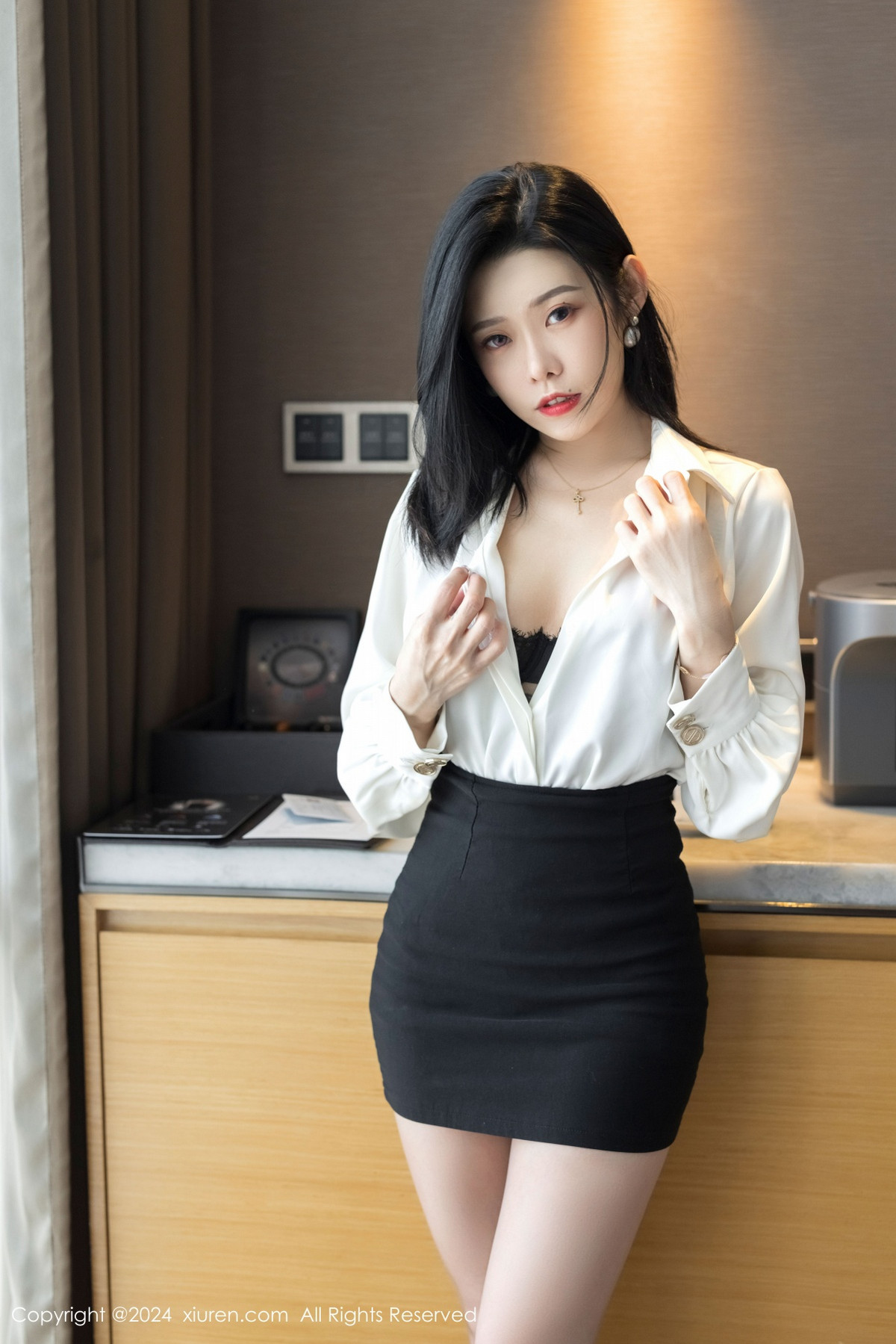 [XiuRen秀人网]第9329期本能写真 [42P]-003