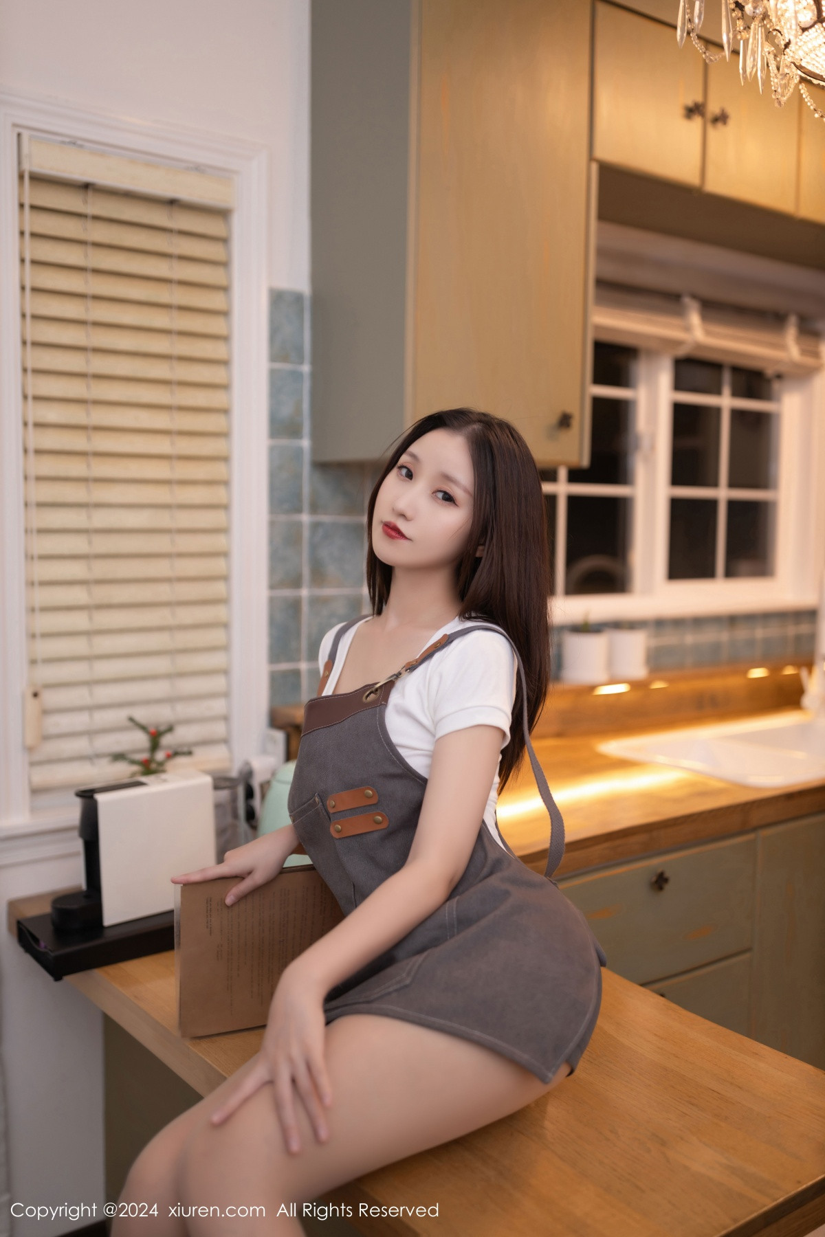 [XiuRen秀人网]第9335期杏子写真 [82P]-012