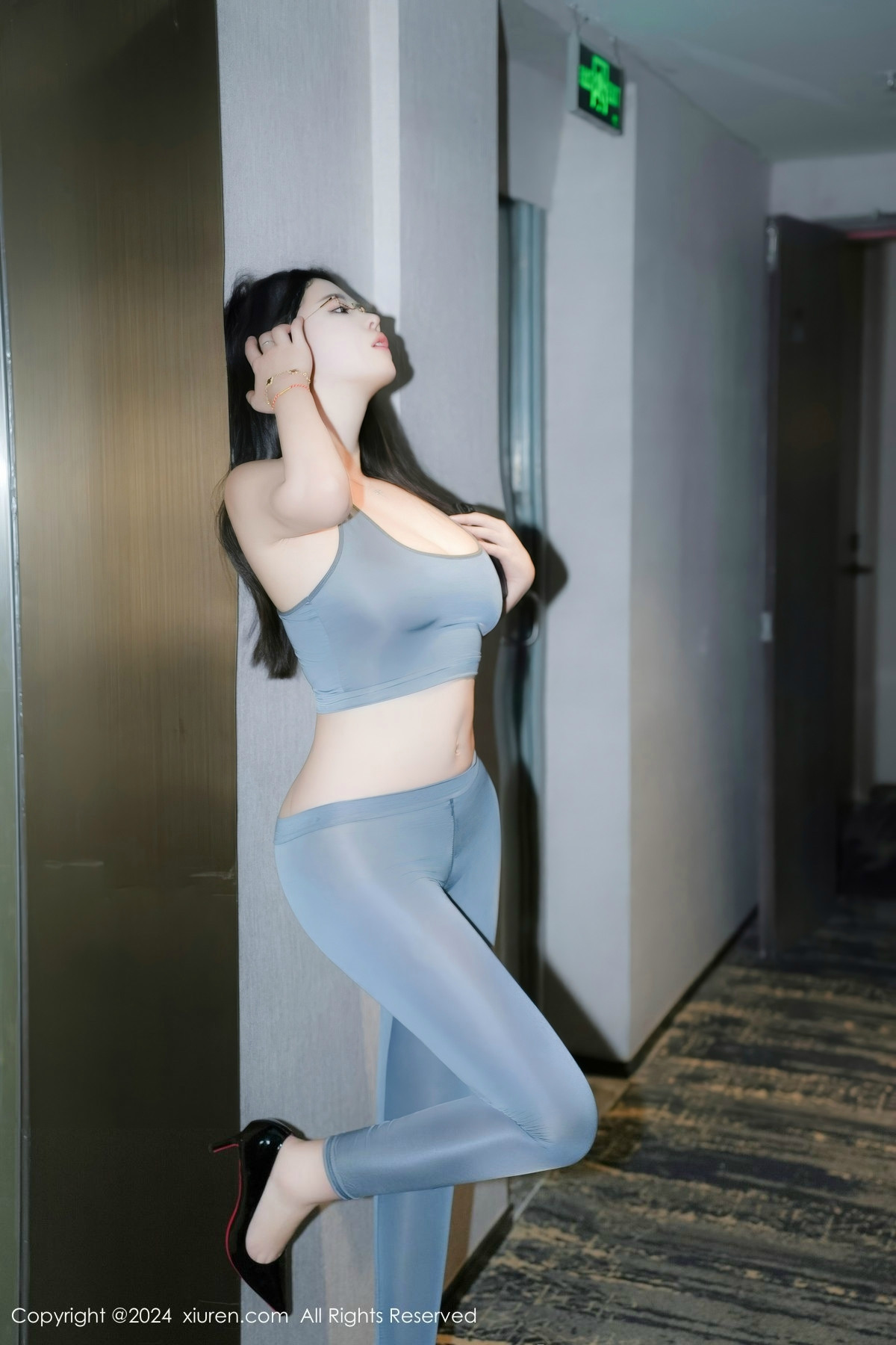 [XiuRen秀人网]第9357期樱桃小犊子写真 [89P]-044