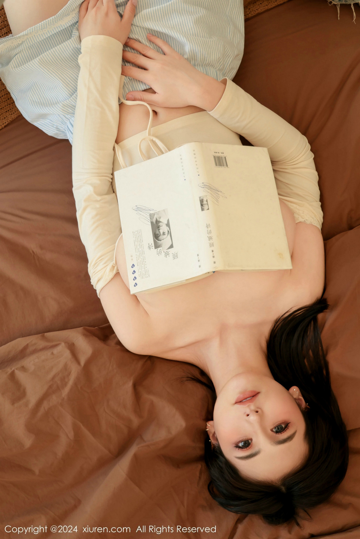 [XiuRen秀人网]第9549期养乐多写真 [72P]-048