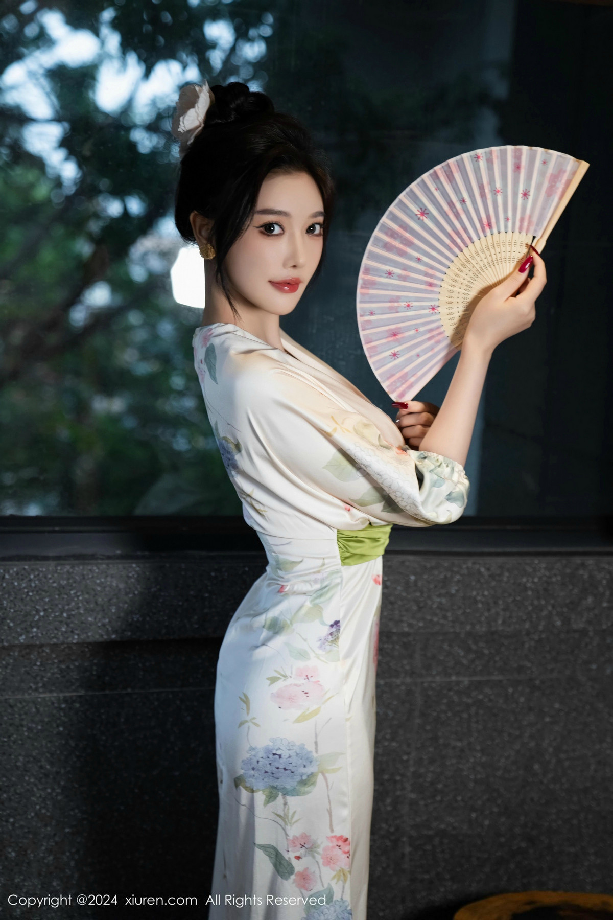 [XiuRen秀人网]第9470期杨晨晨写真 [99P]-015