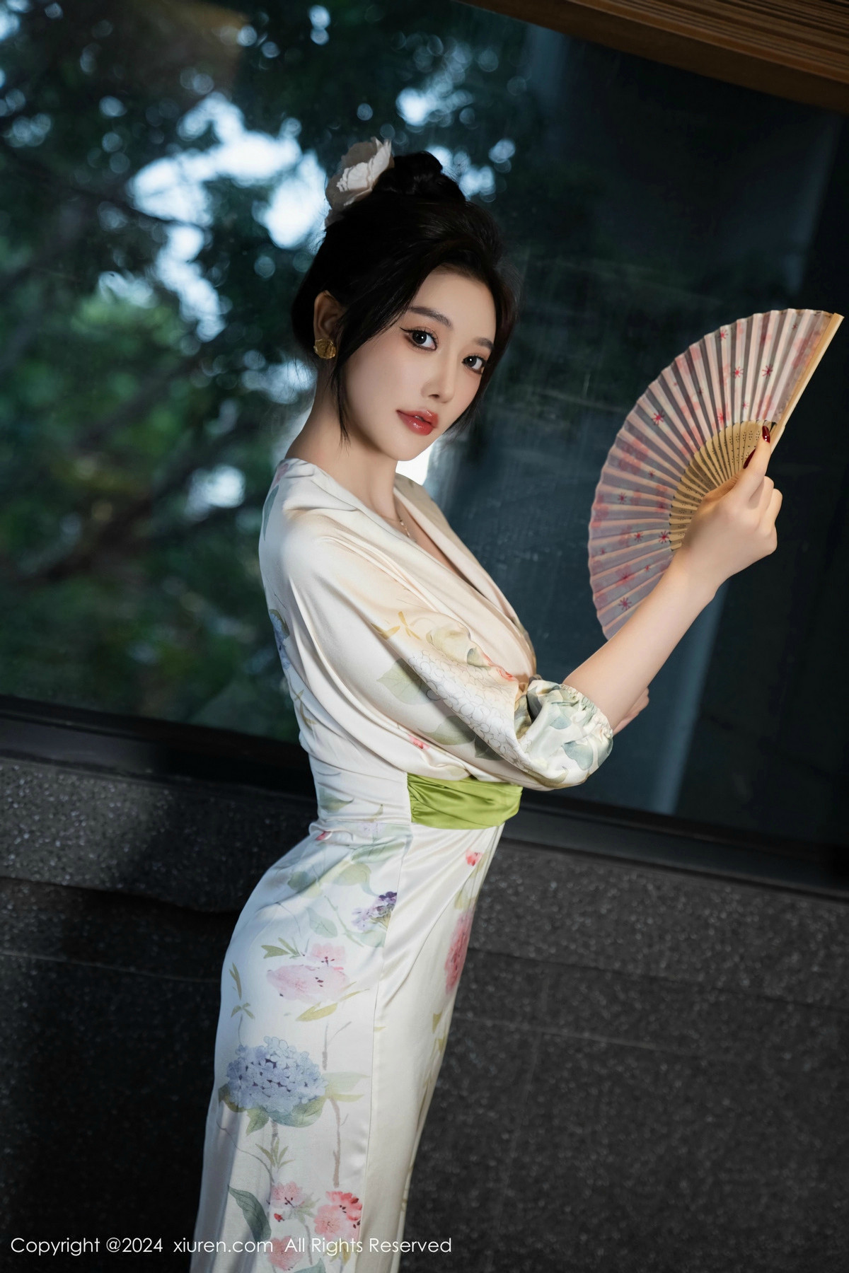 [XiuRen秀人网]第9470期杨晨晨写真 [99P]-014