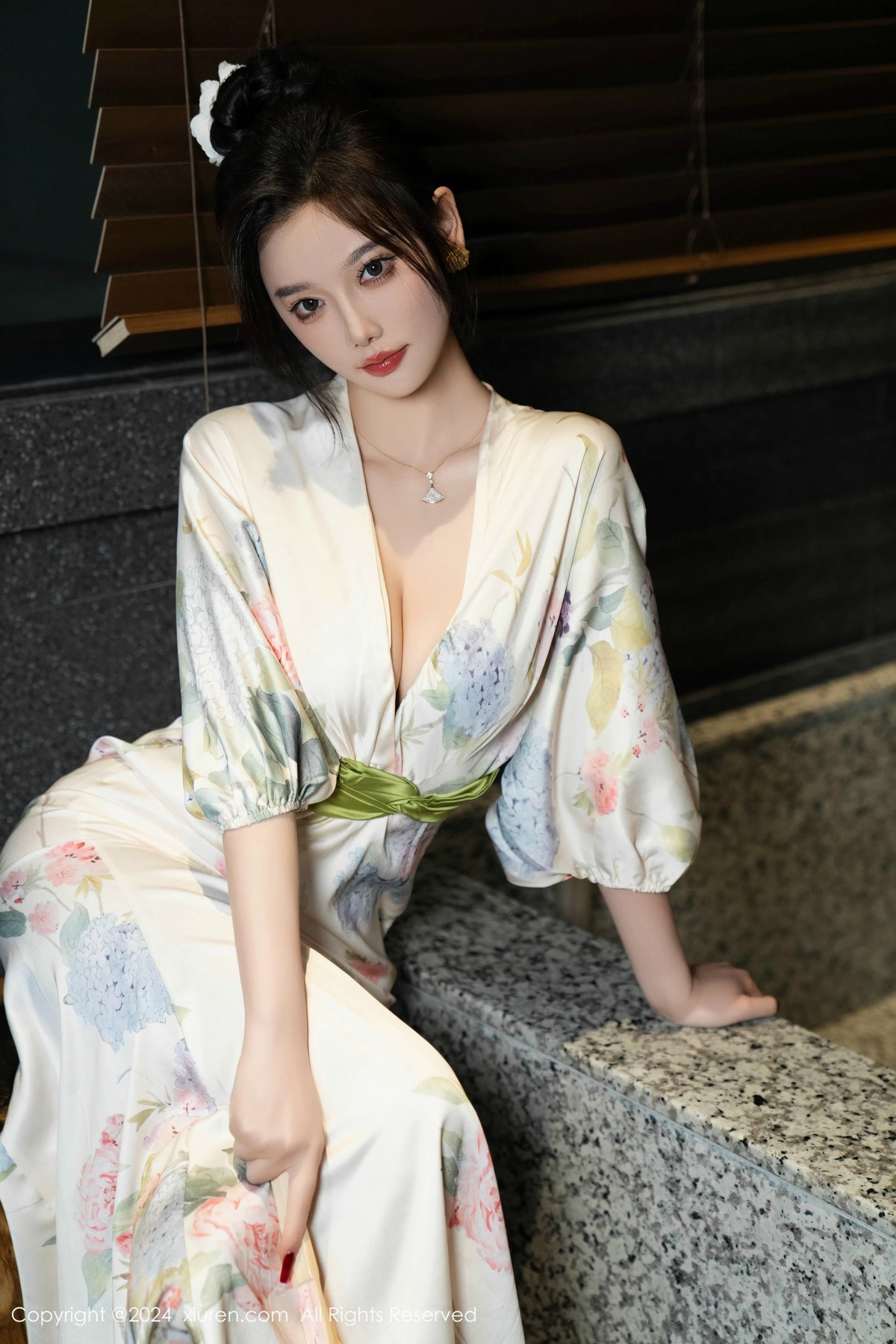 [XiuRen秀人网]第9470期杨晨晨写真 [99P]-027