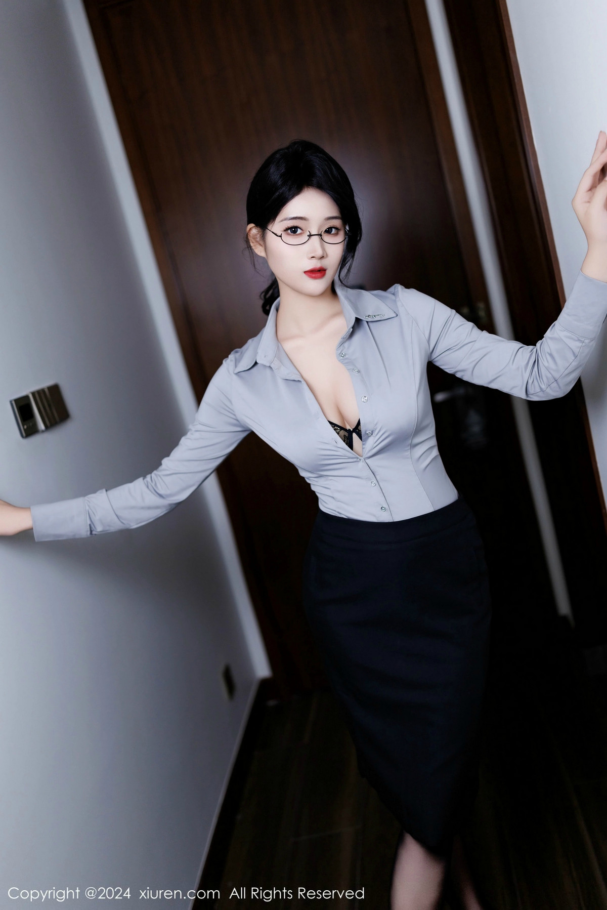 [XiuRen秀人网]第9567期南乔写真 [90P]-033