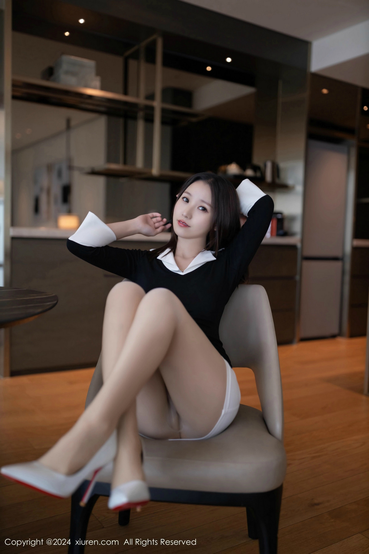 [XiuRen秀人网]第9587期杏子写真 [82P]-010