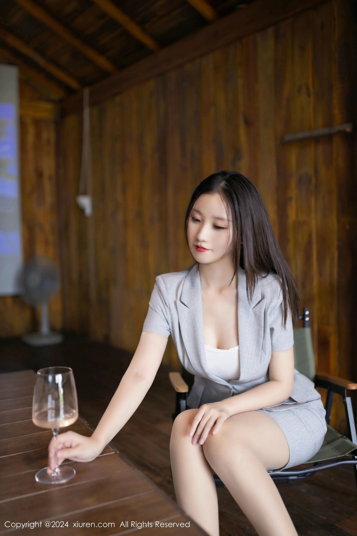 [XiuRen秀人网]第9474期杏子写真 [80P]-008