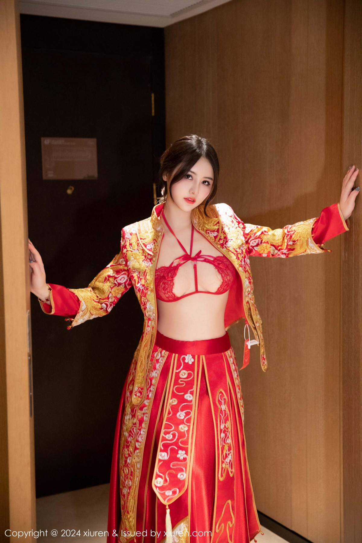 [XiuRen秀人网]第9494期诗诗写真 [83P]-011