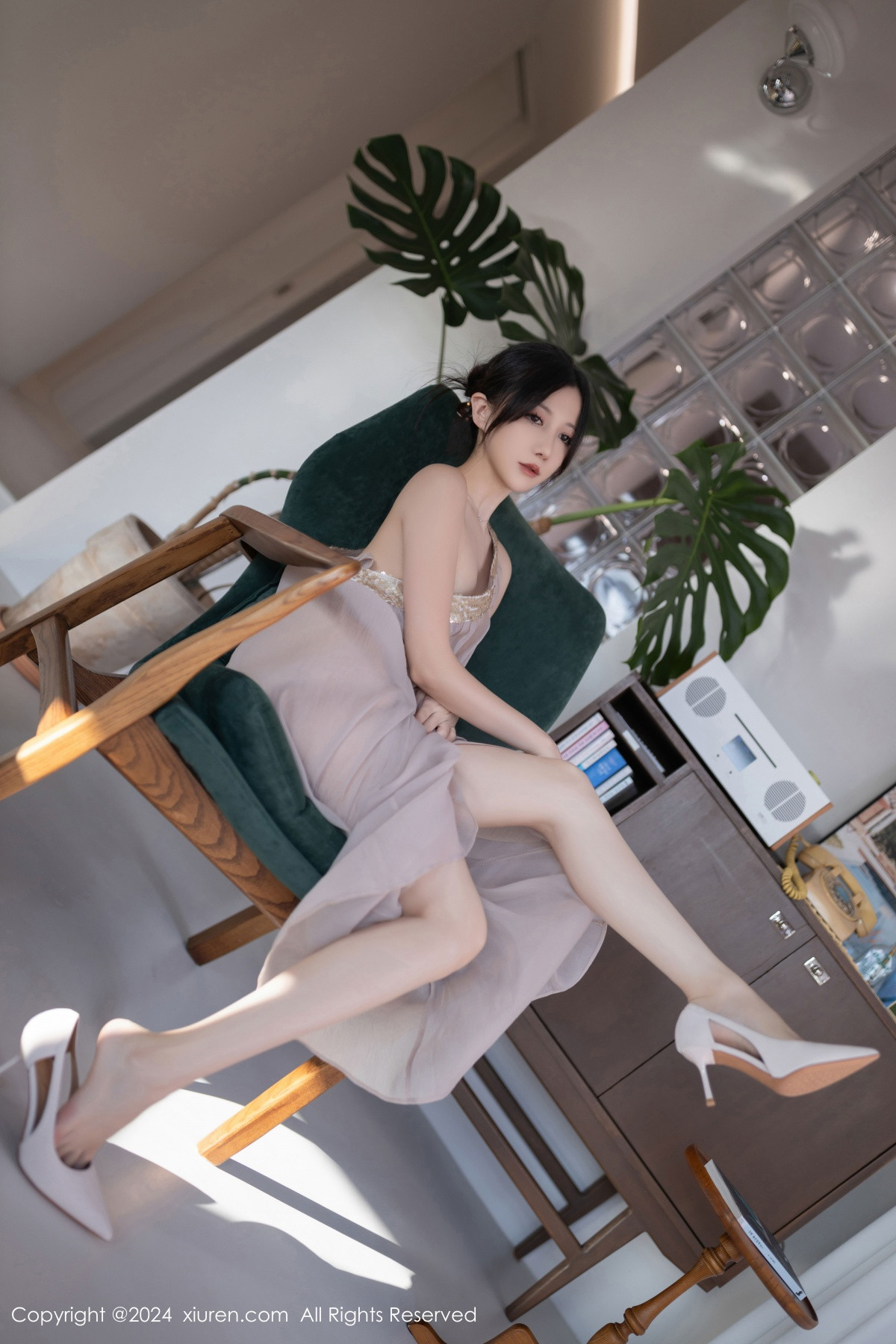 [XiuRen秀人网]第9492期鱼子酱写真 [80P]-055