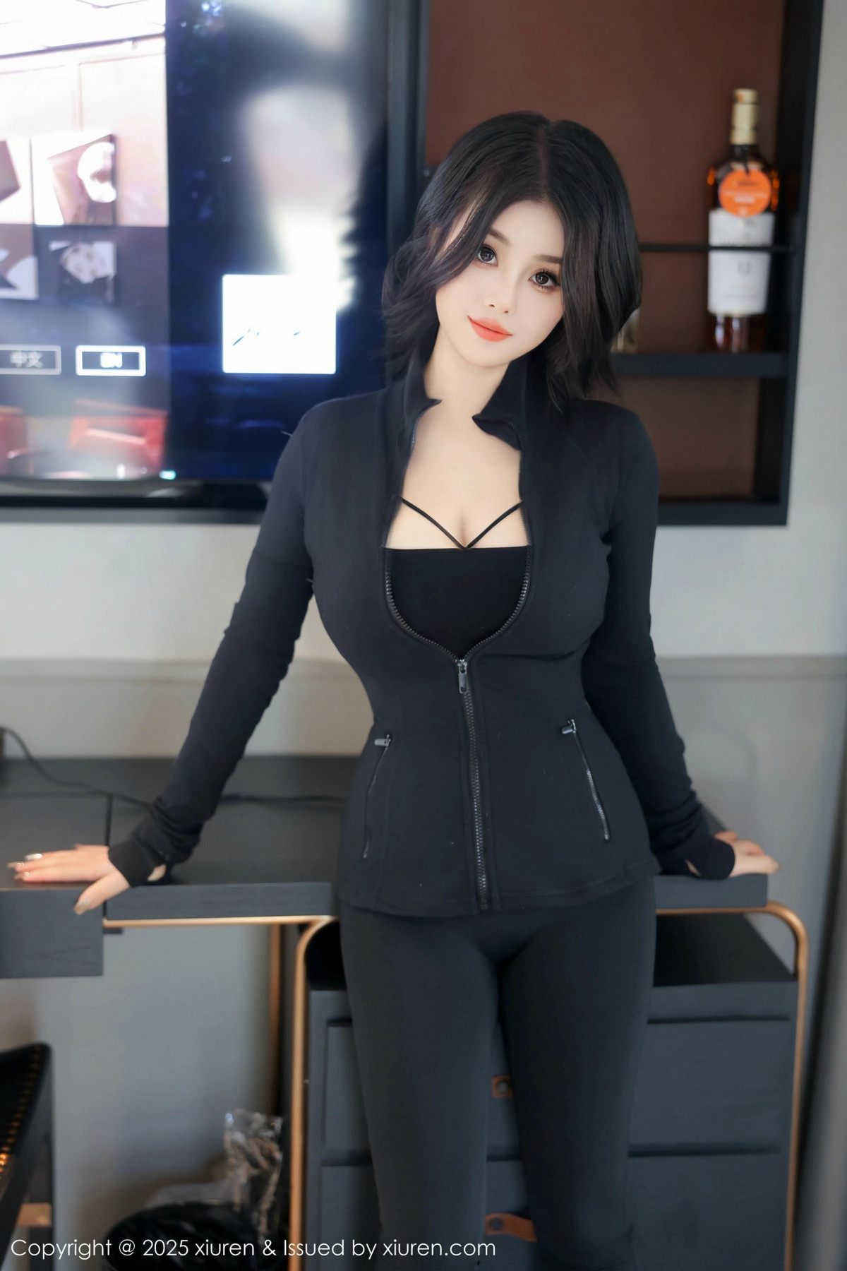 [XiuRen秀人网]第9694期Monica写真 [79P]-004