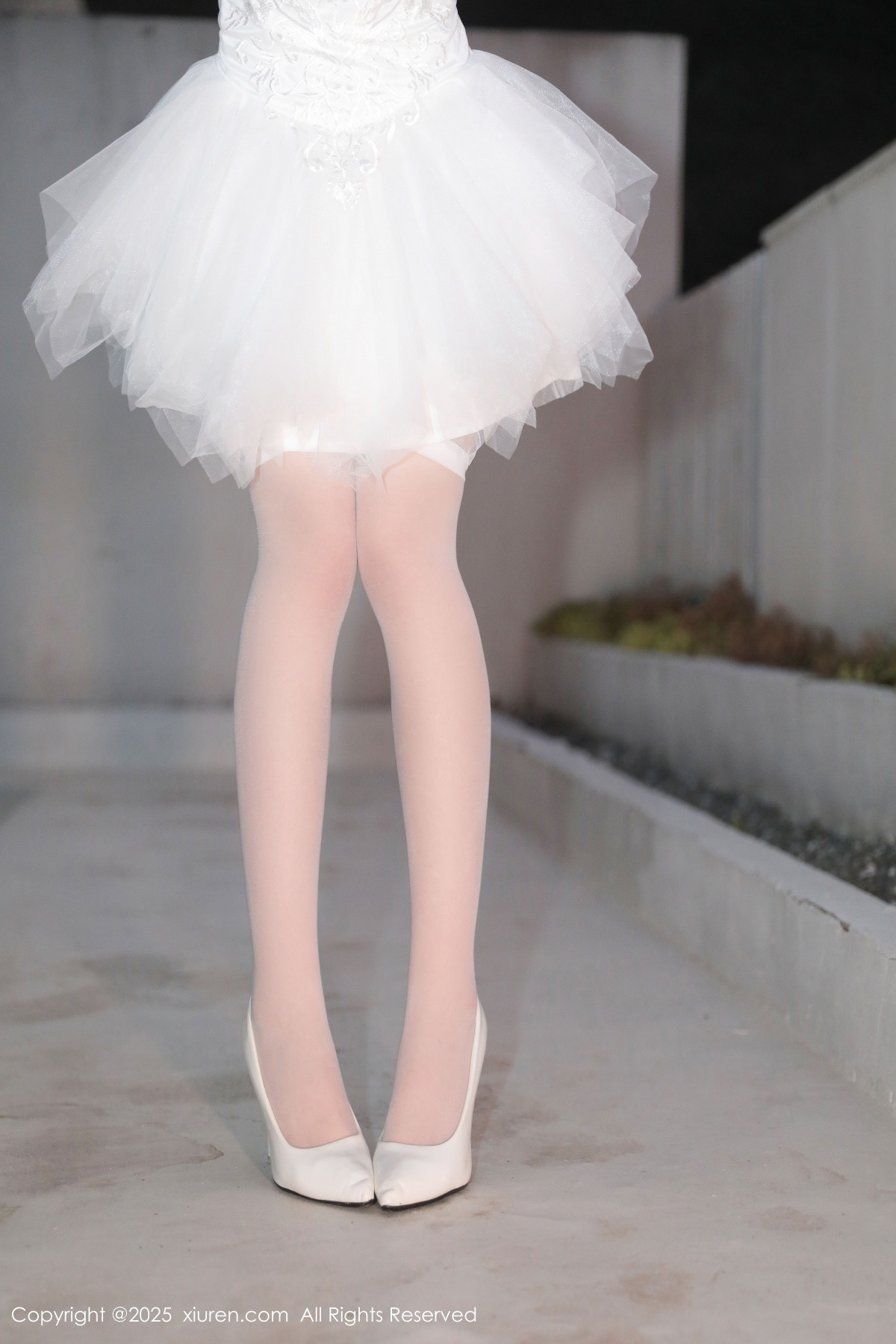 [XiuRen秀人网]第9742期桃妖夭写真 [82P]-001