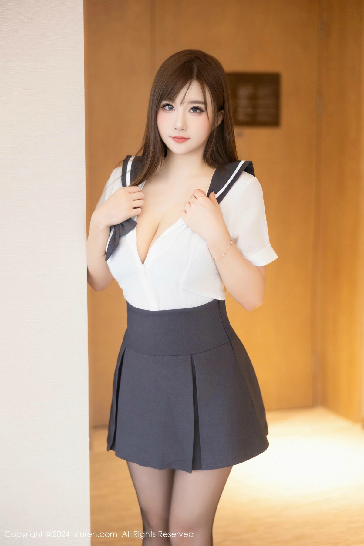 [XiuRen秀人网]第9663期小肉肉咪写真 [78P]-005