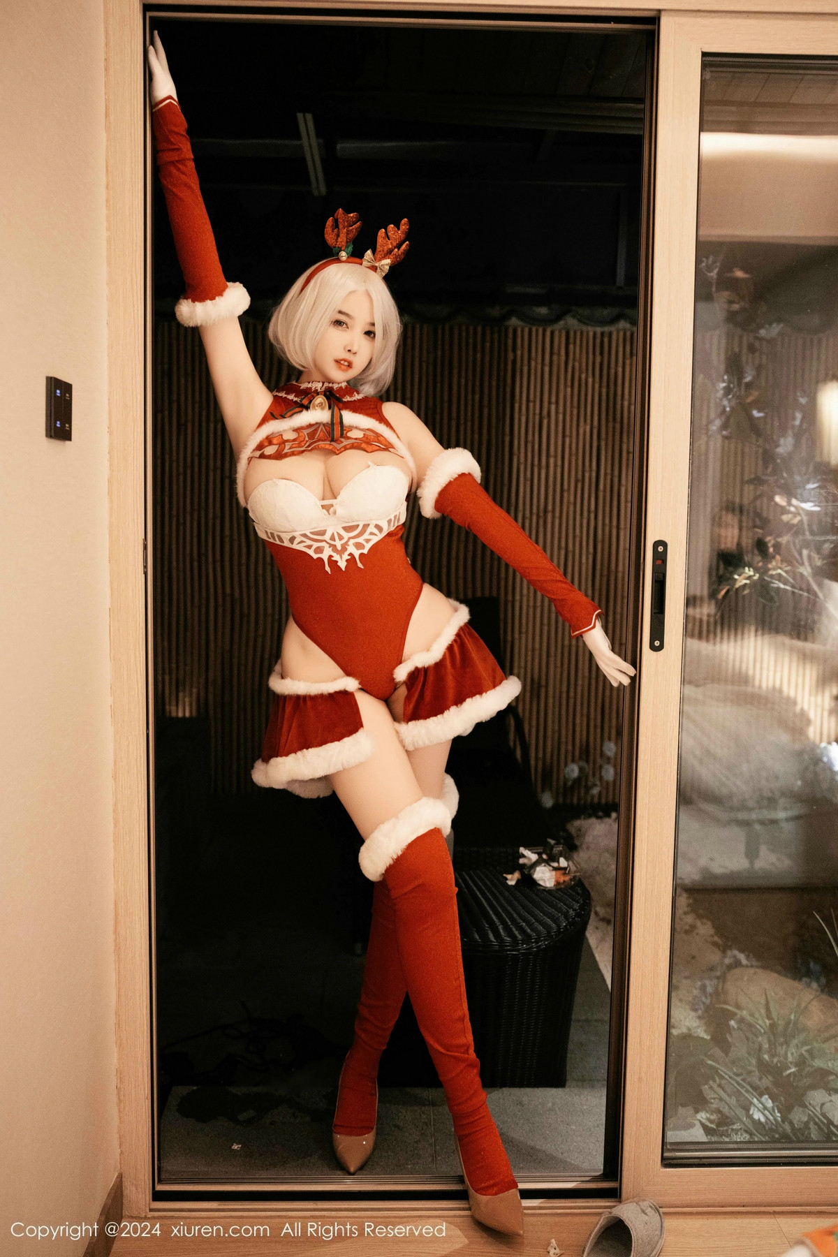 [XiuRen秀人网]第9660期樱桃小犊子写真 [55P]-002