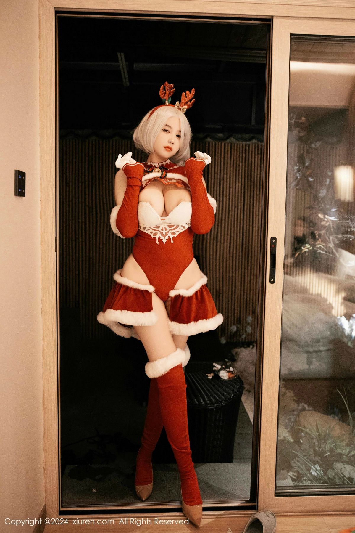 [XiuRen秀人网]第9660期樱桃小犊子写真 [55P]-003