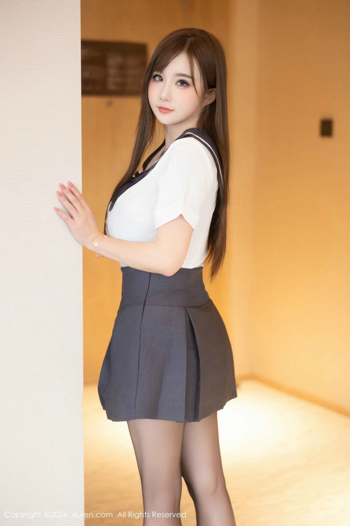 [XiuRen秀人网]第9663期小肉肉咪写真 [78P]-003