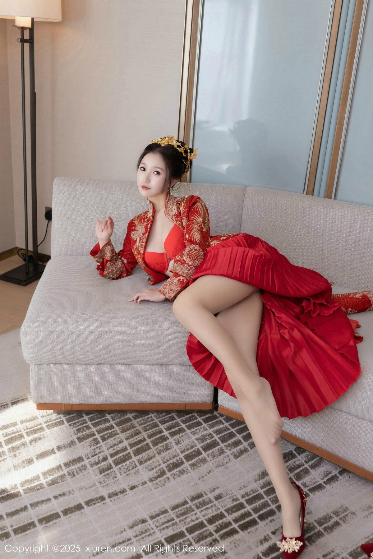 [XiuRen秀人网]第9811期杏子写真 [84P]-043