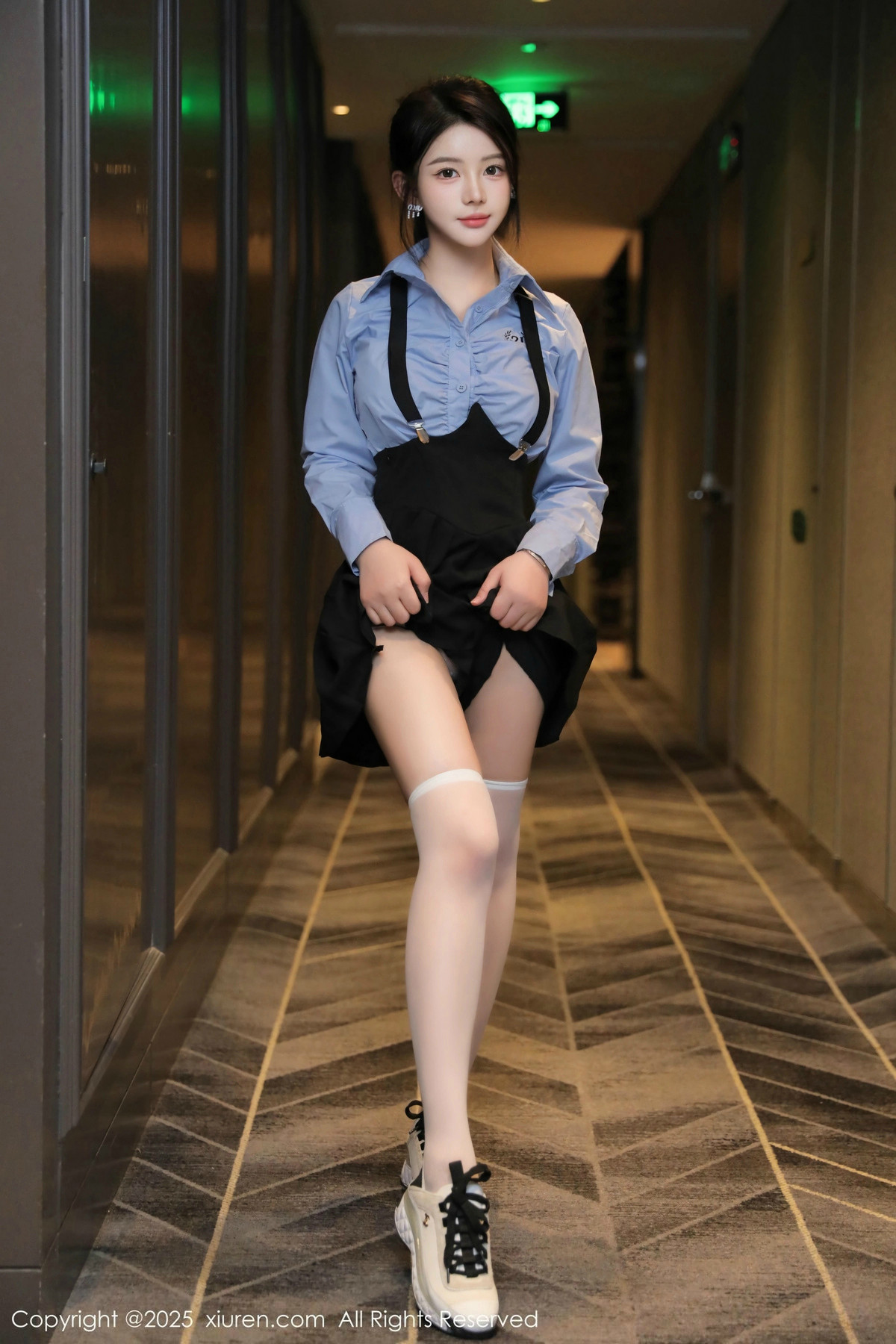 [XiuRen秀人网]第9819期爱酱里写真 [80P]-002