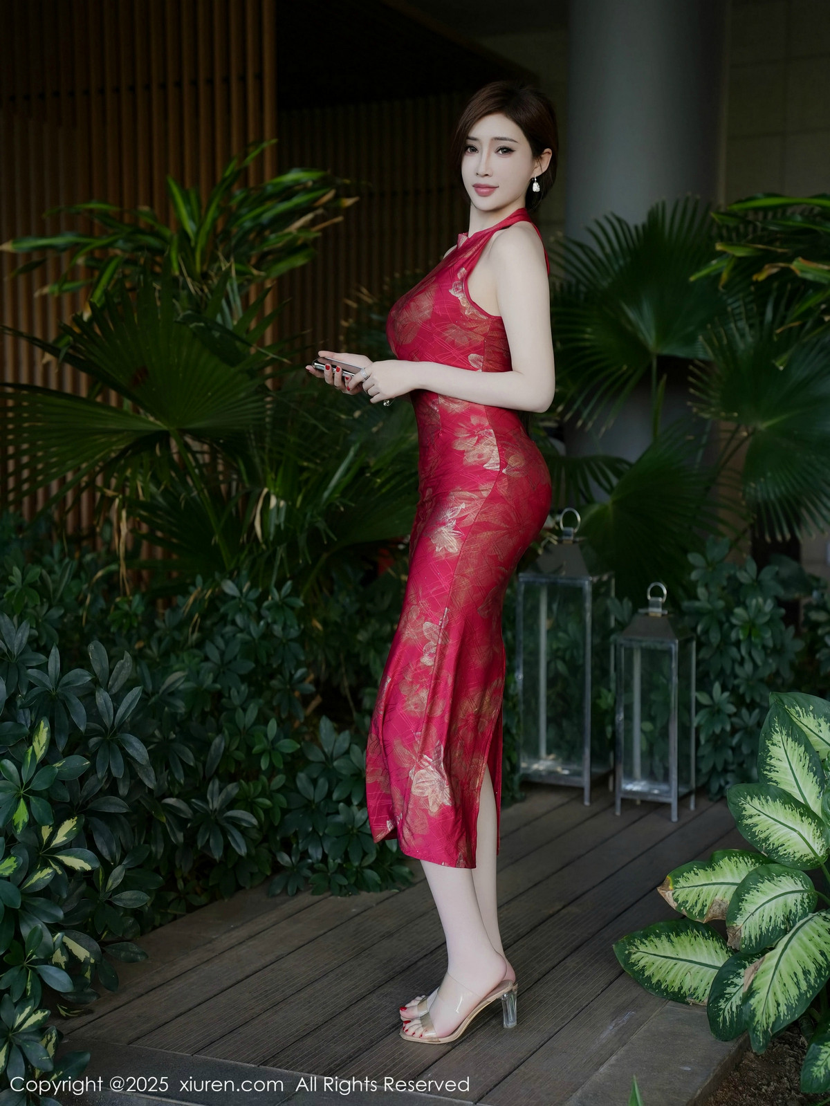 [XiuRen秀人网]第9837期周妍希写真 [77P]-002
