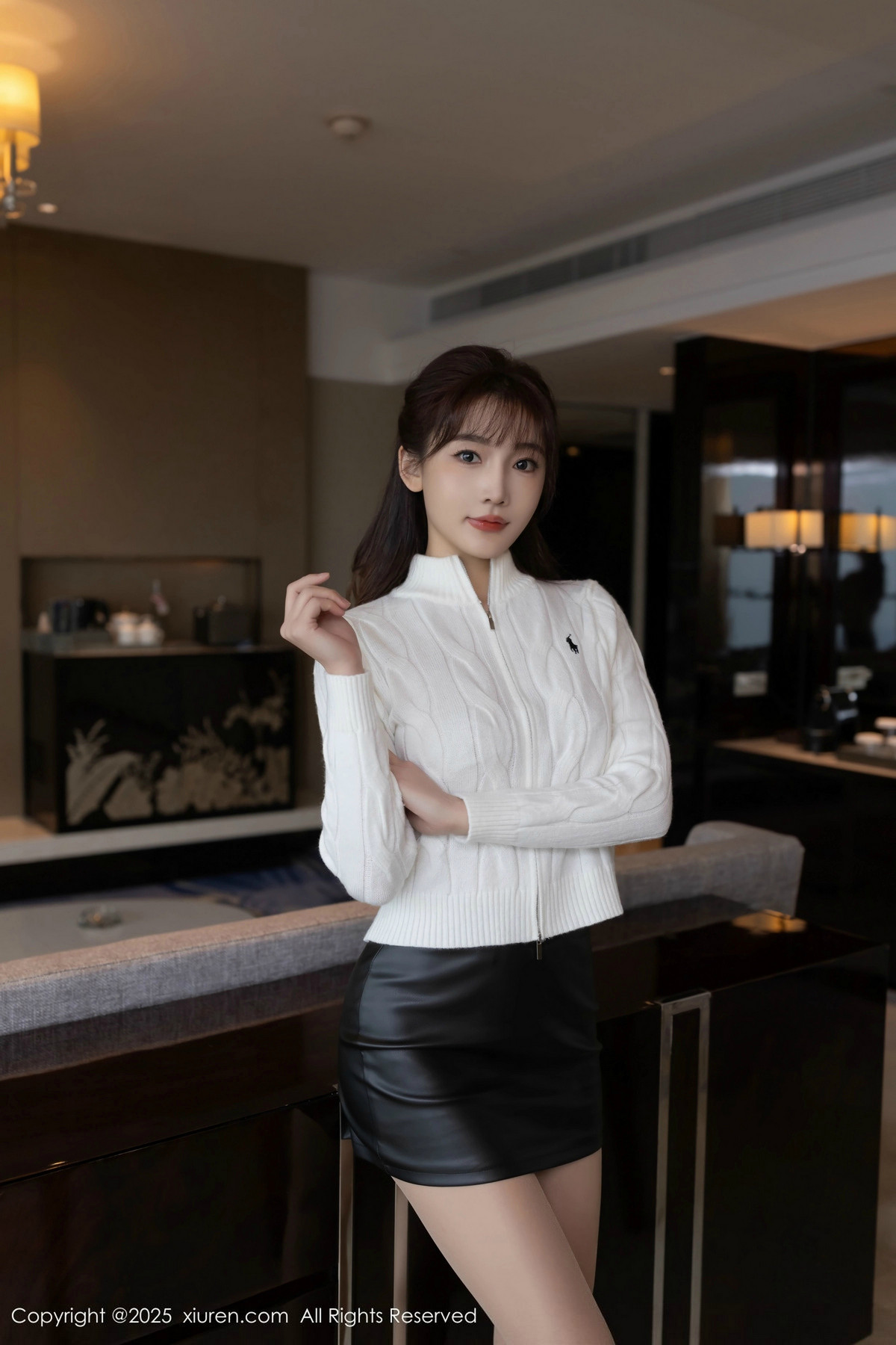 [XiuRen秀人网]第9852期陆萱萱写真 [81P]-002