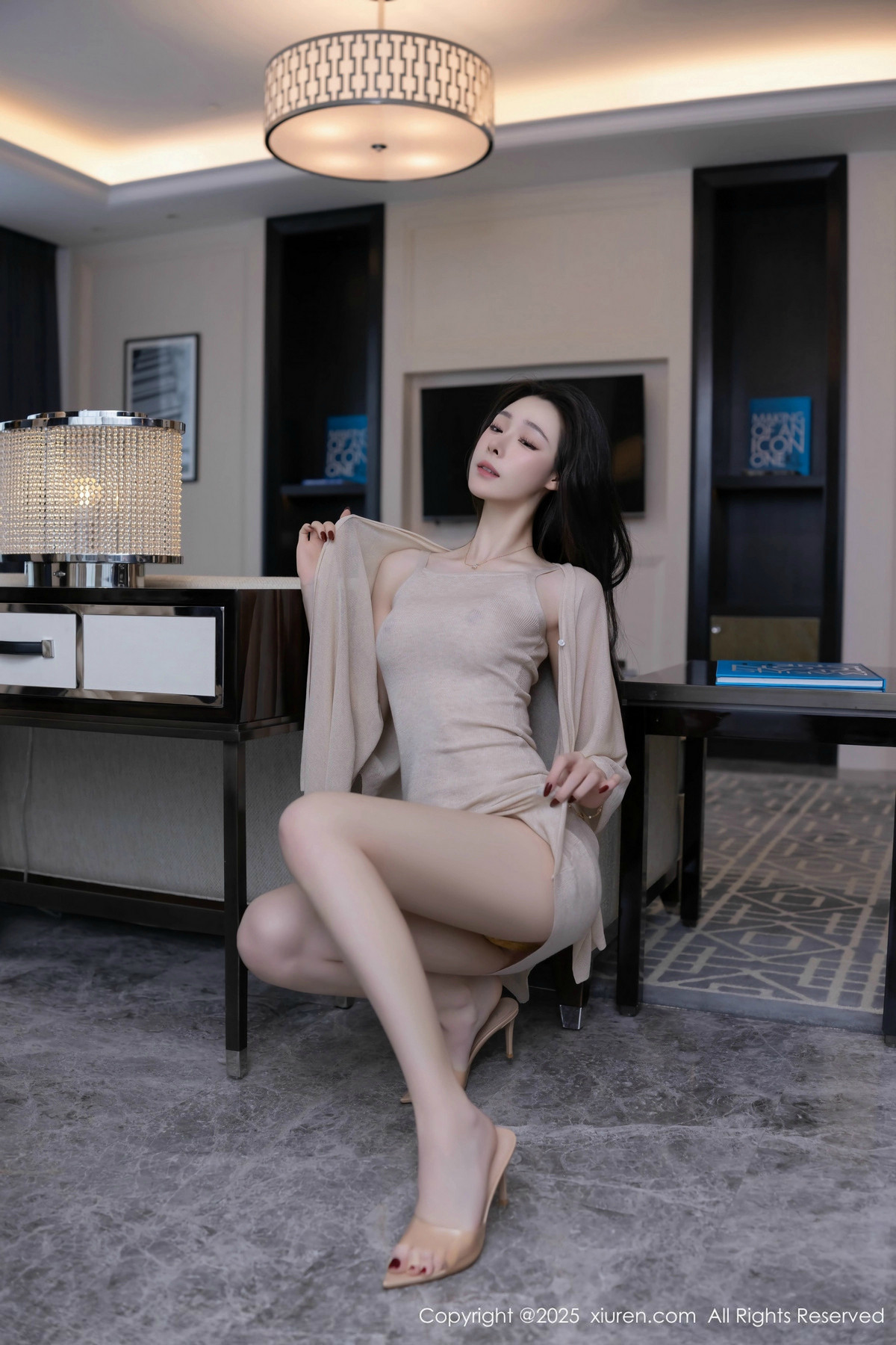 [XiuRen秀人网]第9858期小逗逗写真 [81P]-004