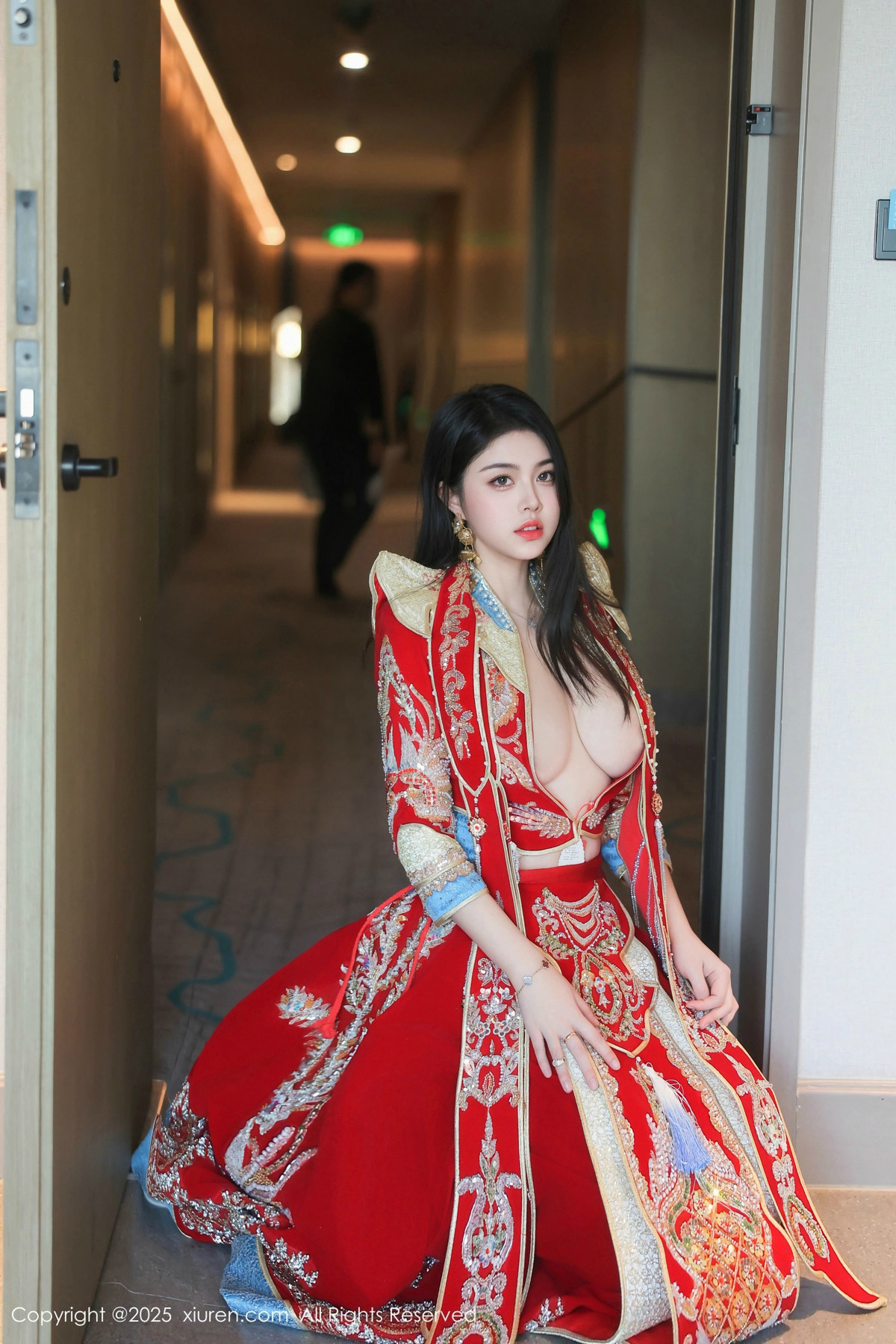 [XiuRen秀人网]第9869期林若凡写真 [74P]-002