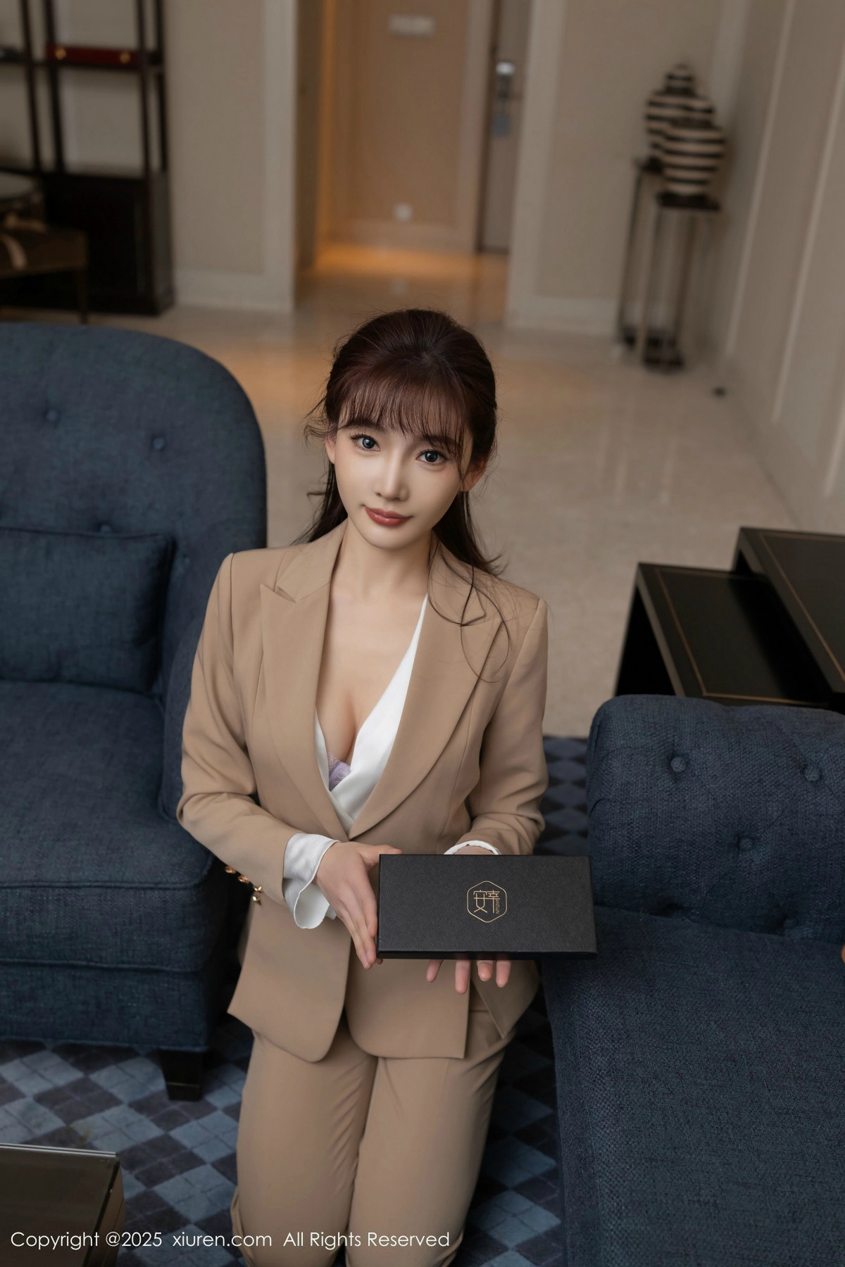 [XiuRen秀人网]第9881期陆萱萱写真 [80P]-003