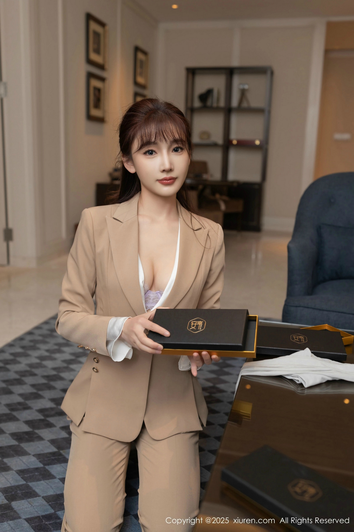 [XiuRen秀人网]第9881期陆萱萱写真 [80P]-005