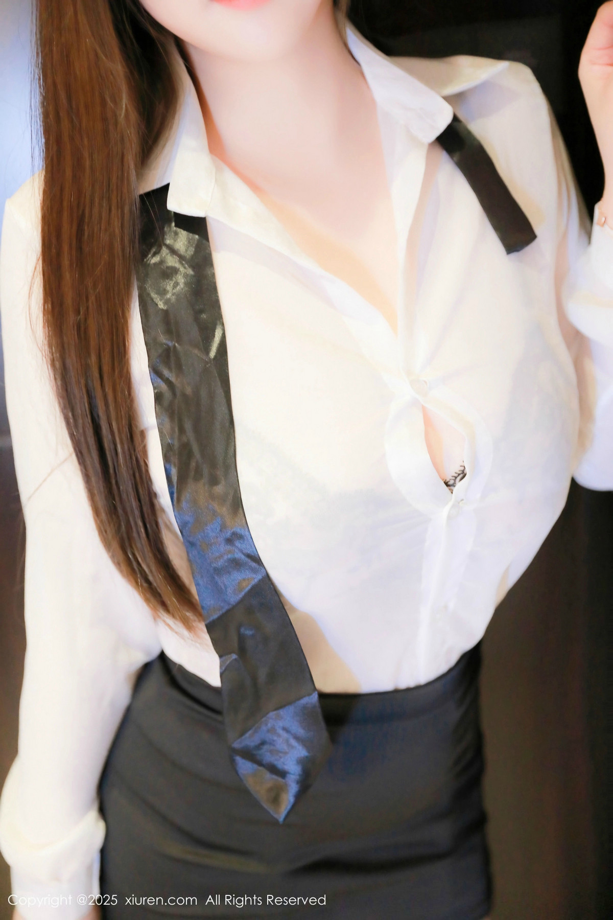 [XiuRen秀人网]第9768期小肉肉咪写真 [84P]-002