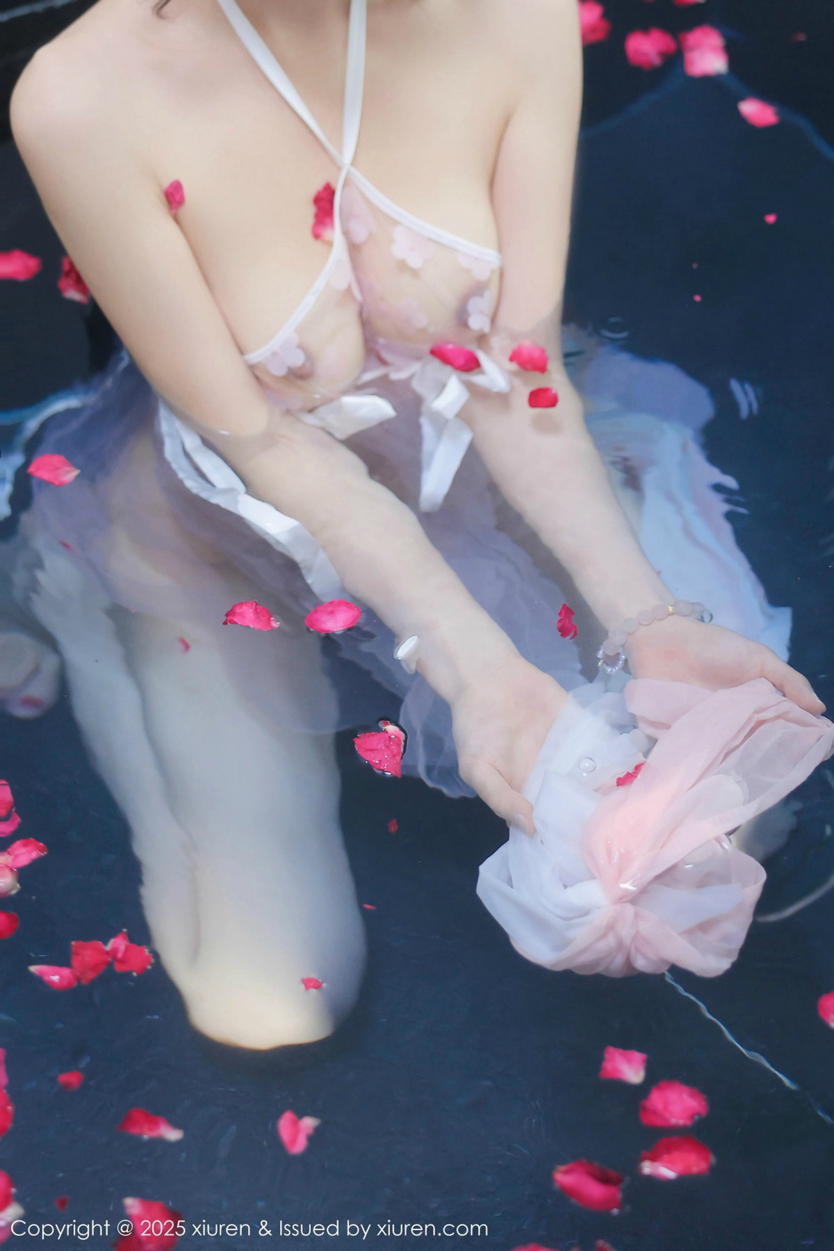 [XiuRen秀人网]第9778期桃妖夭写真 [102P]-018