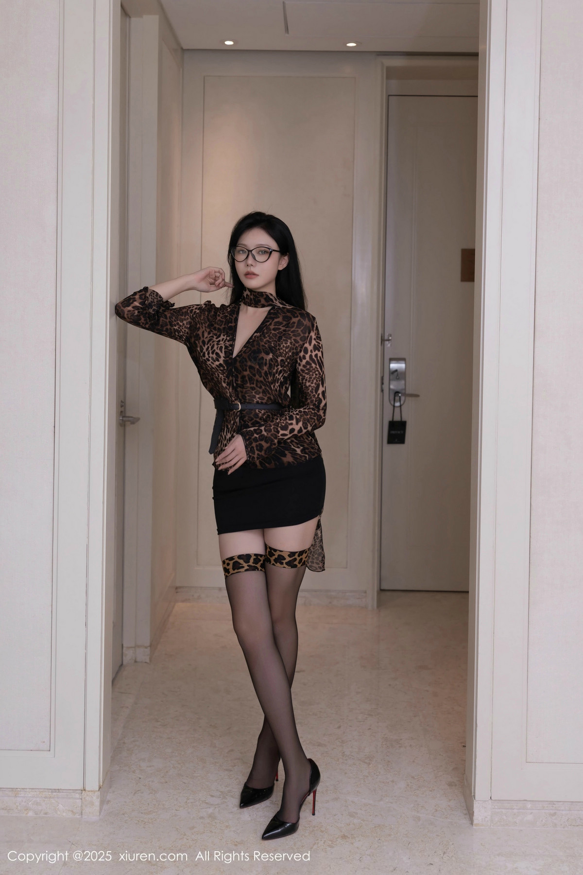 [XiuRen秀人网]第9794期安然写真 [80P]-002