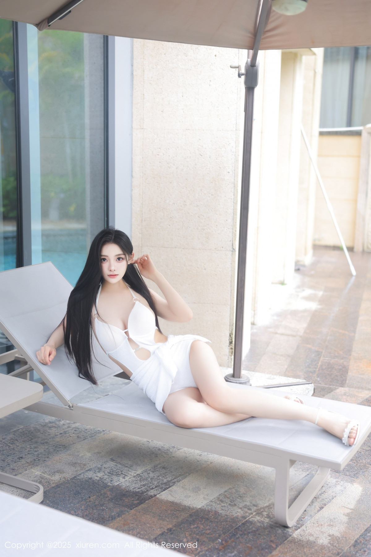 [XiuRen秀人网]第9929期白浅浅写真 [69P]-001