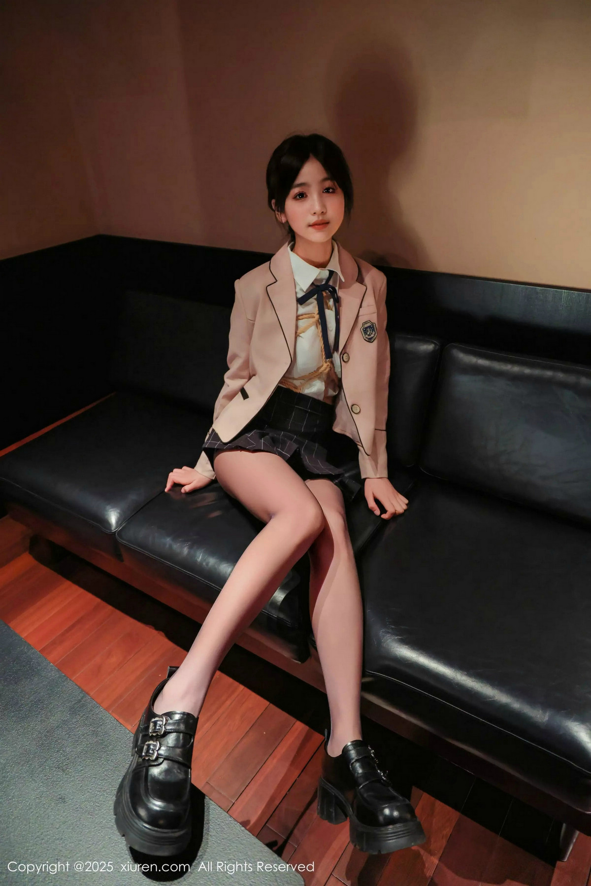 [XiuRen秀人网]第9949期奶芙乔乔写真 [72P]-021