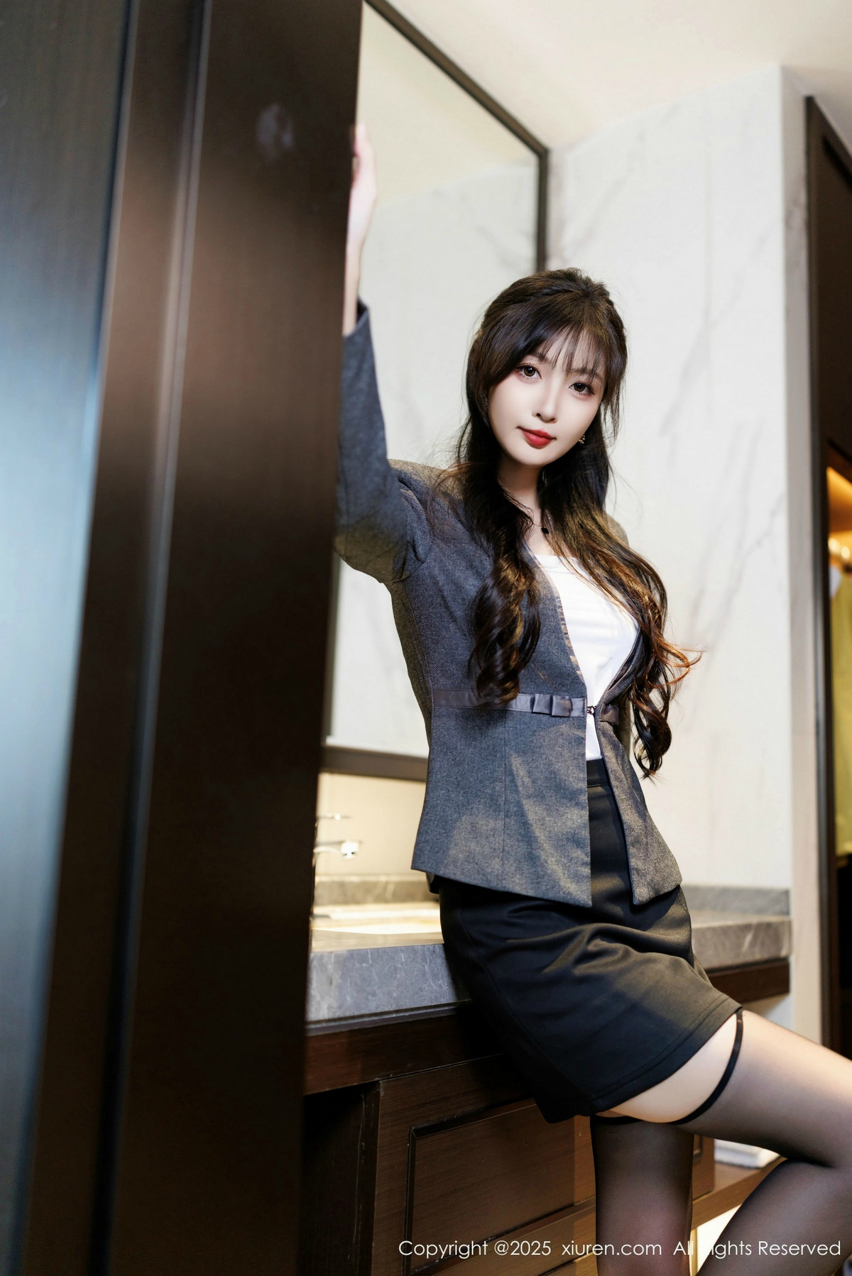 [XiuRen秀人网]第9957期樱桃小阑子写真 [85P]-002