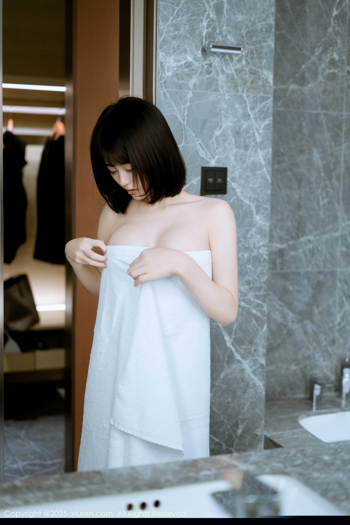 [XiuRen秀人网]第9972期涵涵写真 [74P]-035