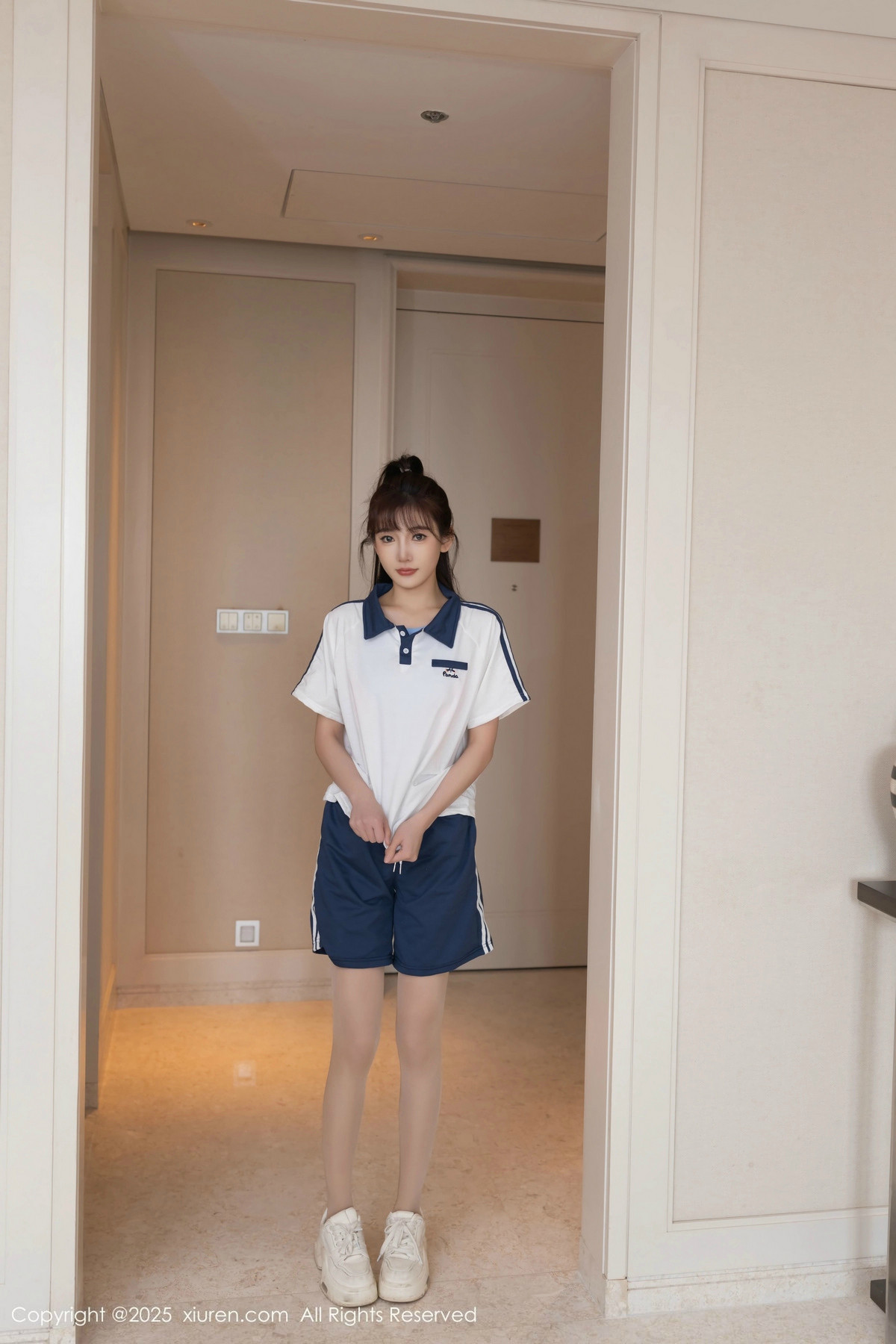 [XiuRen秀人网]第9979期陆萱萱写真 [84P]-023