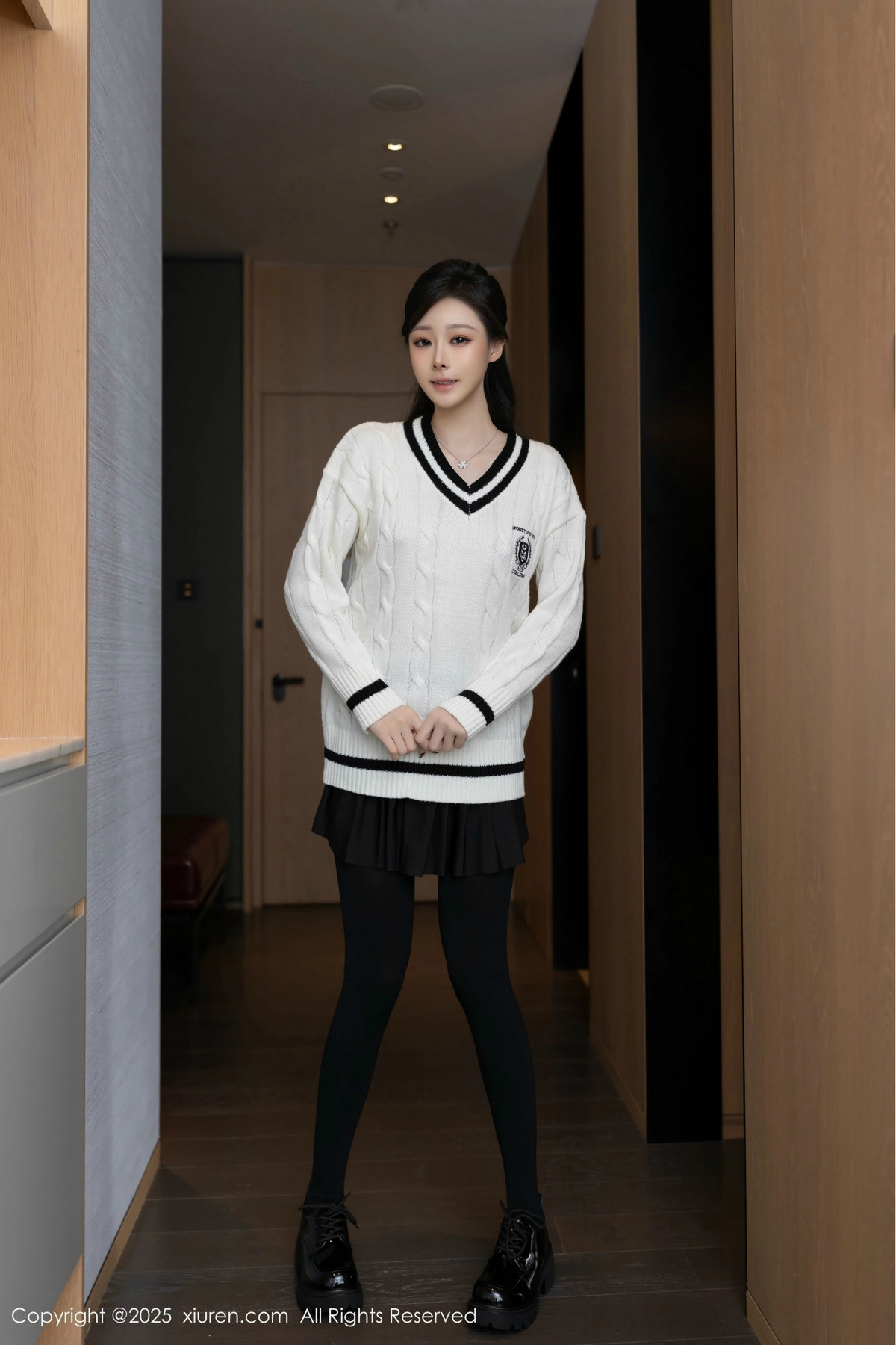 [XiuRen秀人网]第9986期小逗逗写真 [79P]-002