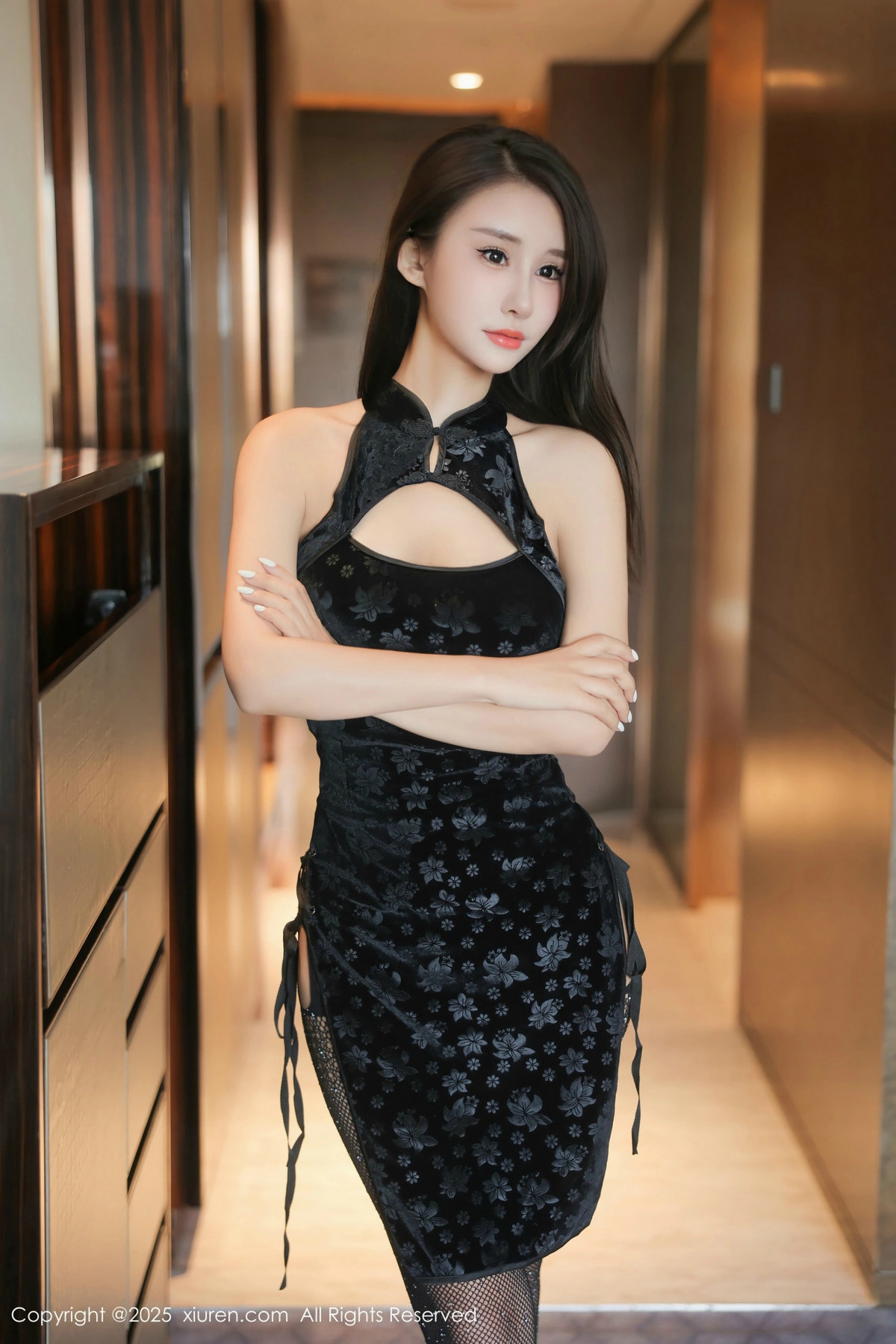 [XiuRen秀人网]第9990期艺艺写真 [57P]-001
