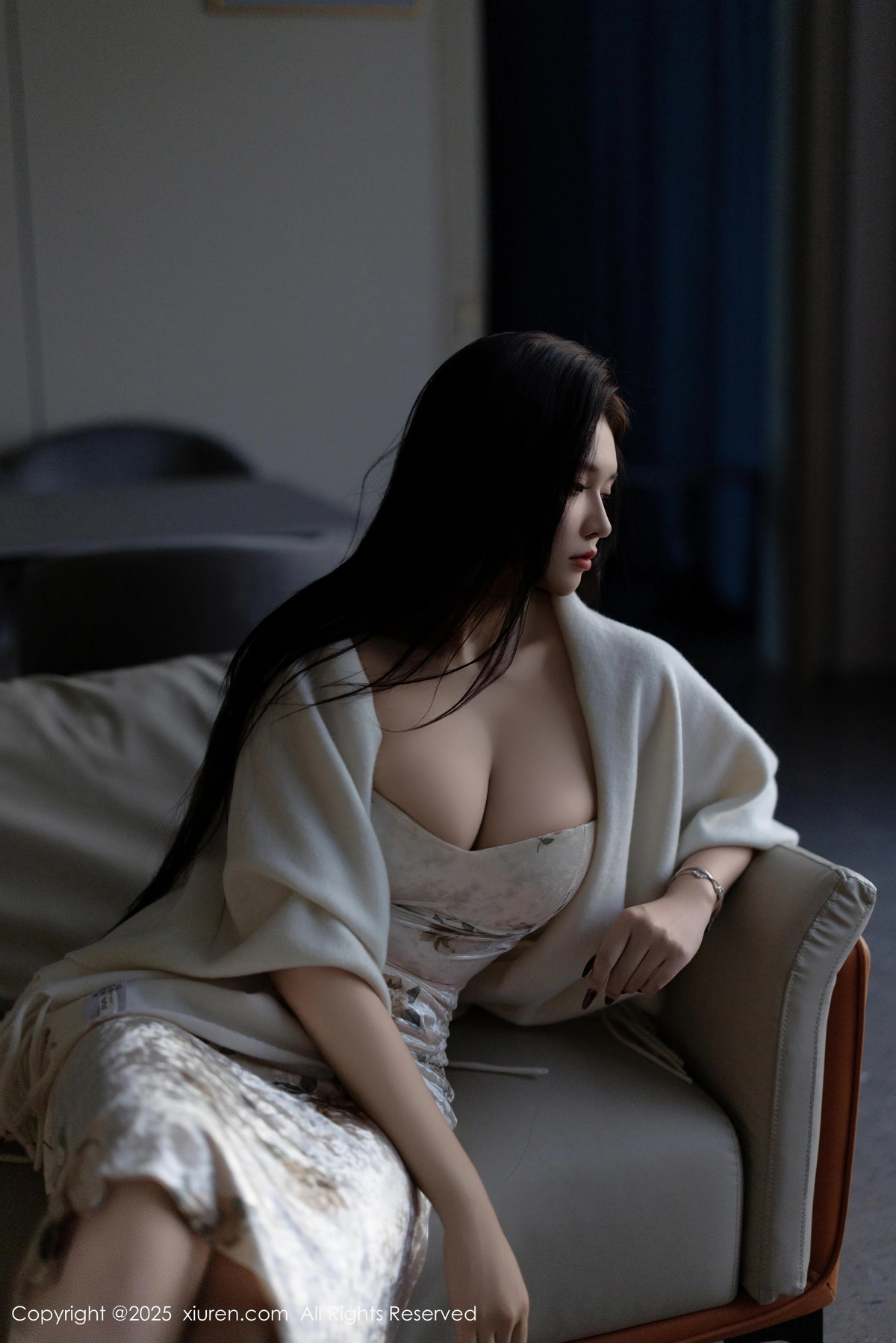 [XiuRen秀人网]第9899期娜比写真 [81P]-001