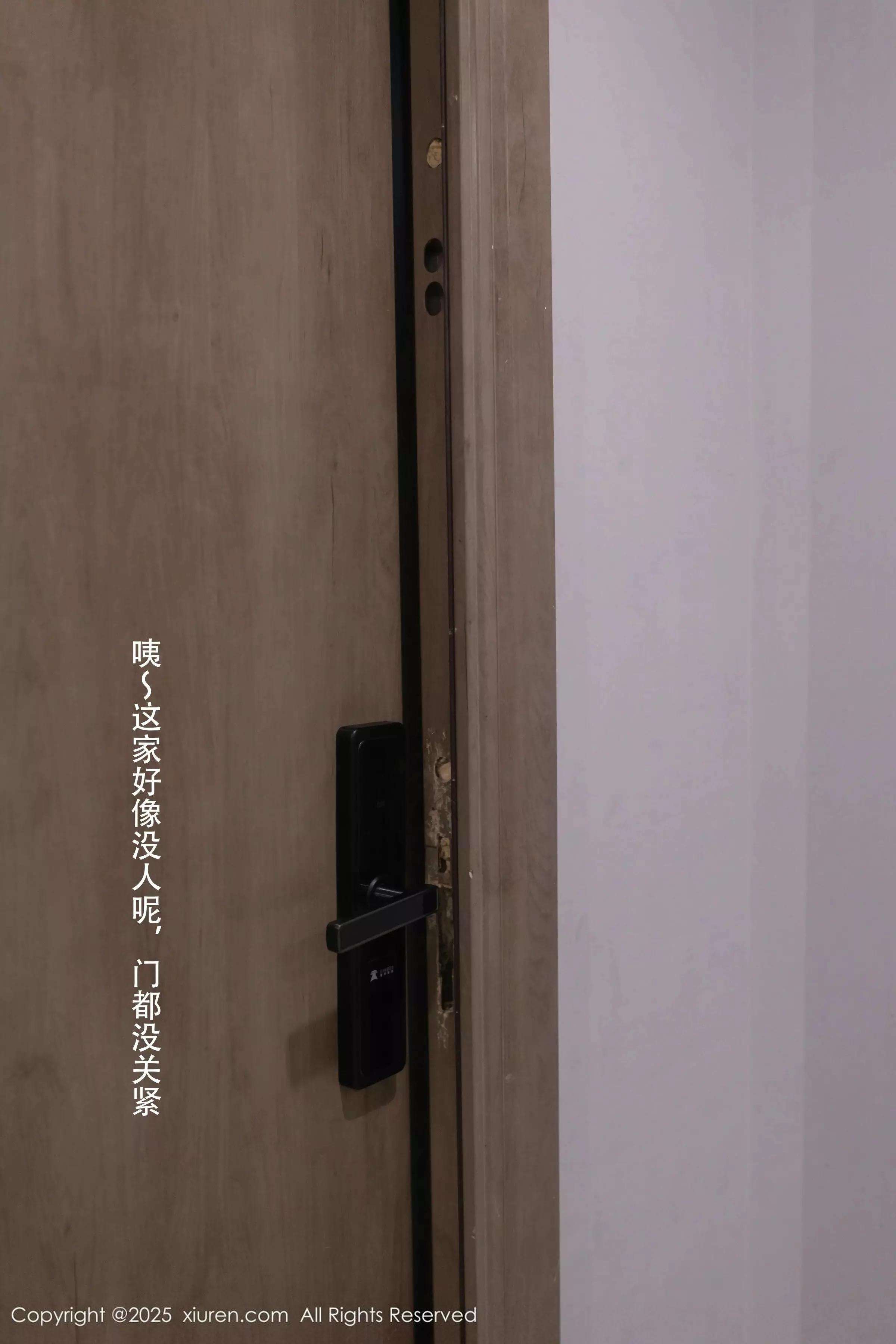 [XiuRen秀人网]第10042期杏子写真 [82P]-002