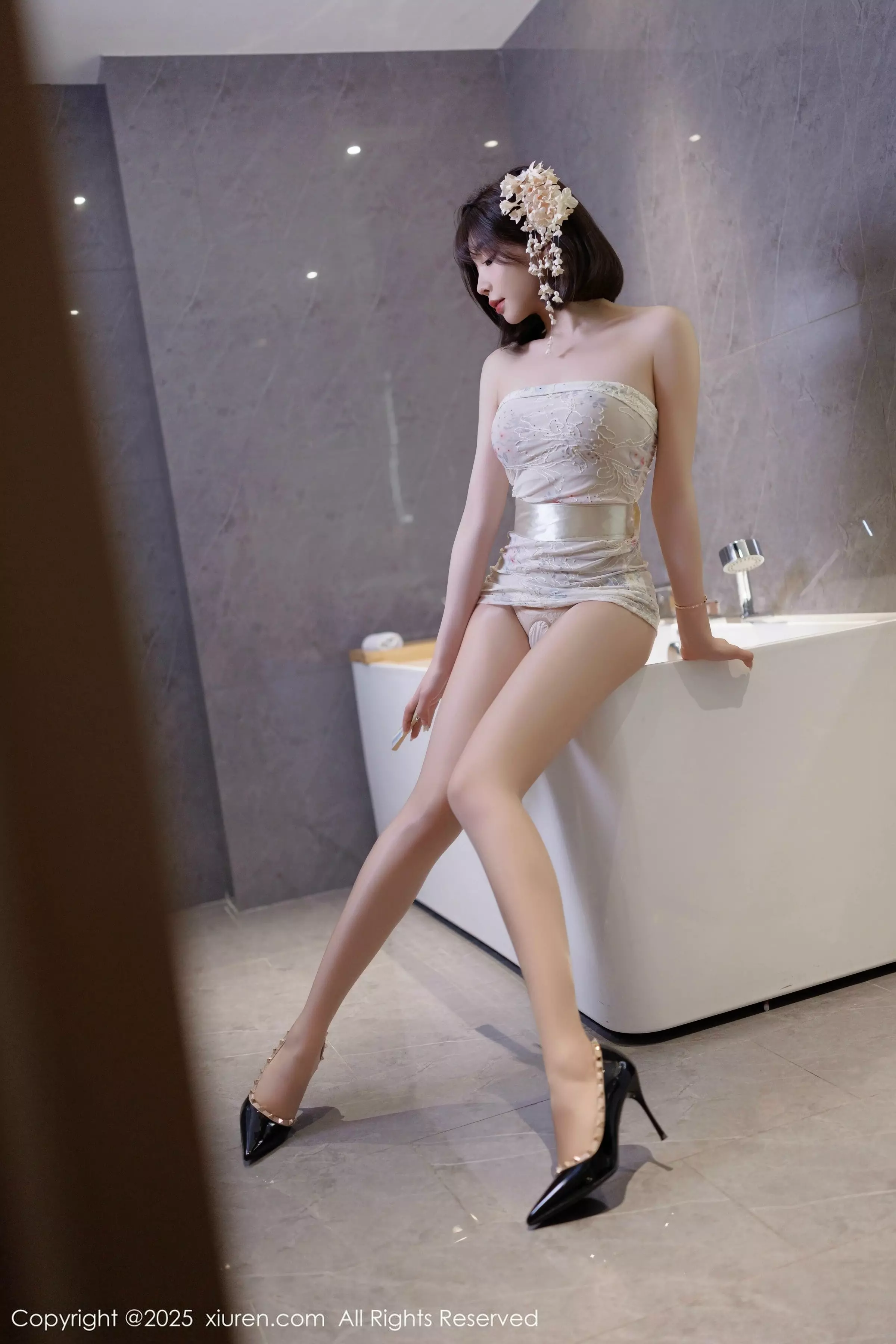 [XiuRen秀人网]第10048期徐莉芝写真 [82P]-044