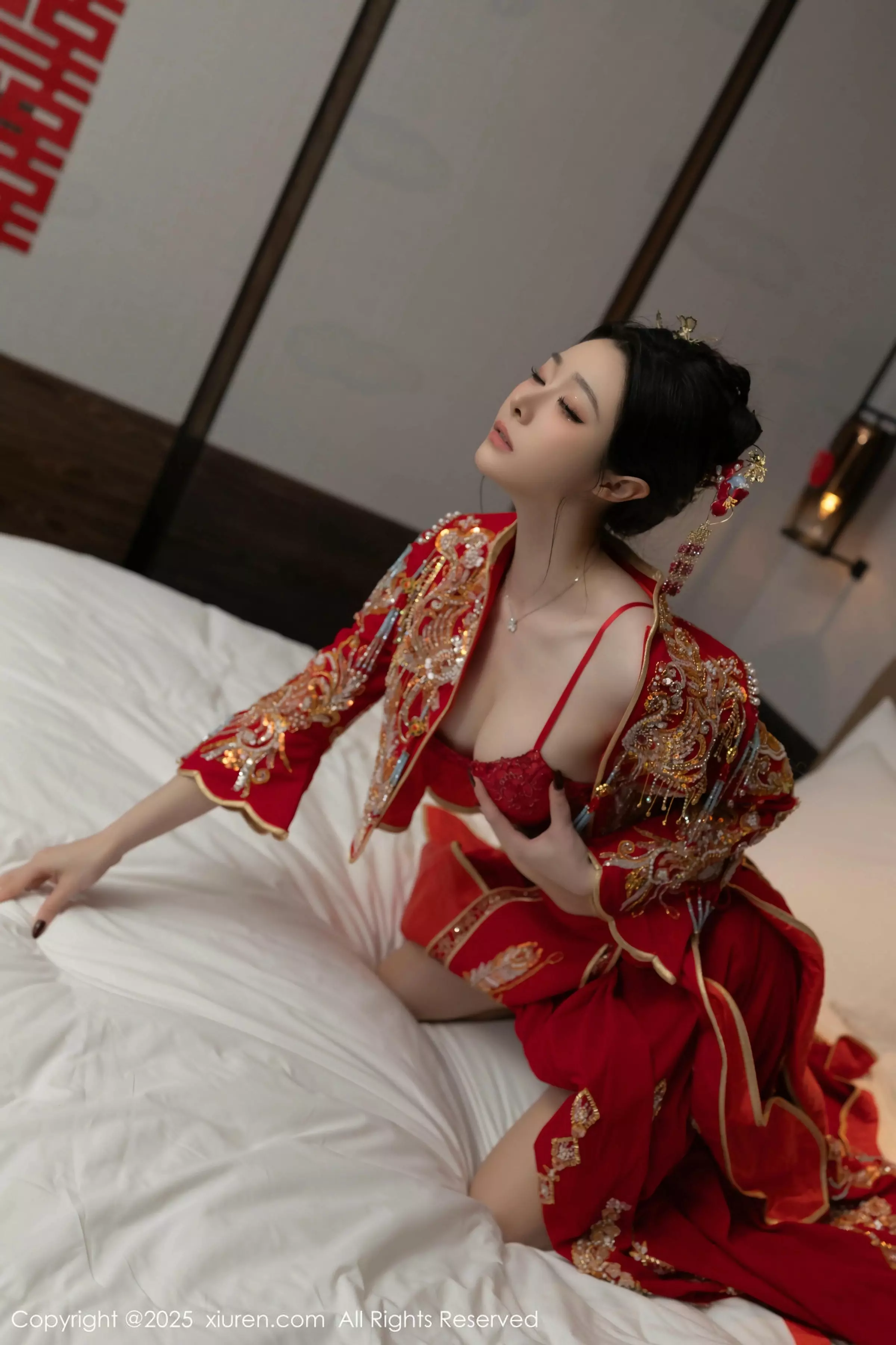 [XiuRen秀人网]第10055期小逗逗写真 [82P]-031