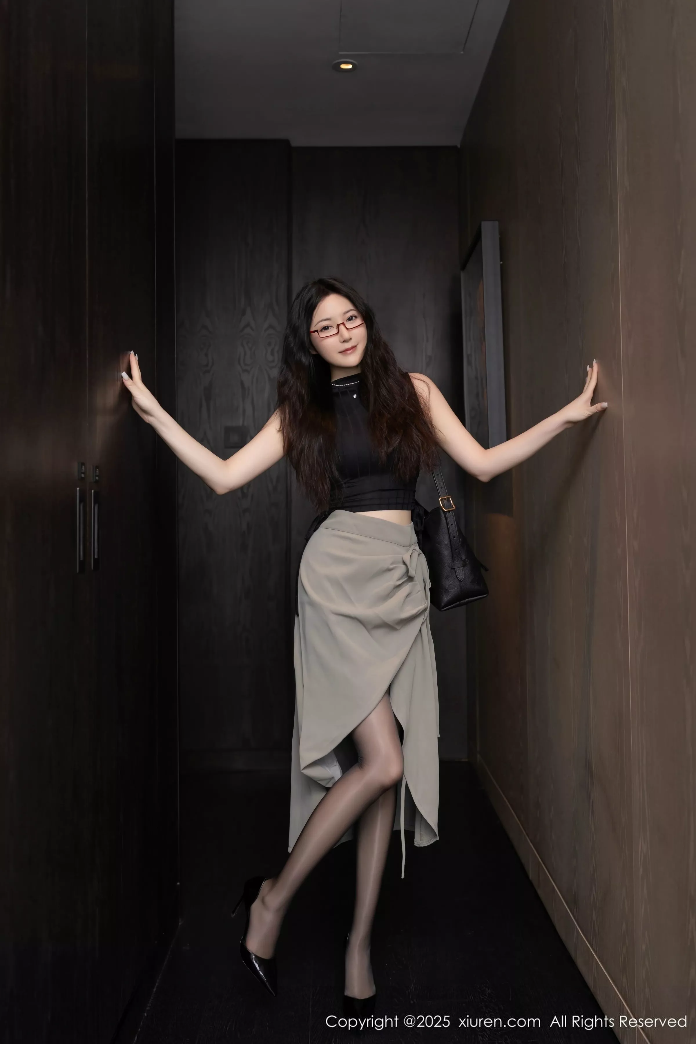 [XiuRen秀人网]第10231期鱼子酱写真 [80P]-004