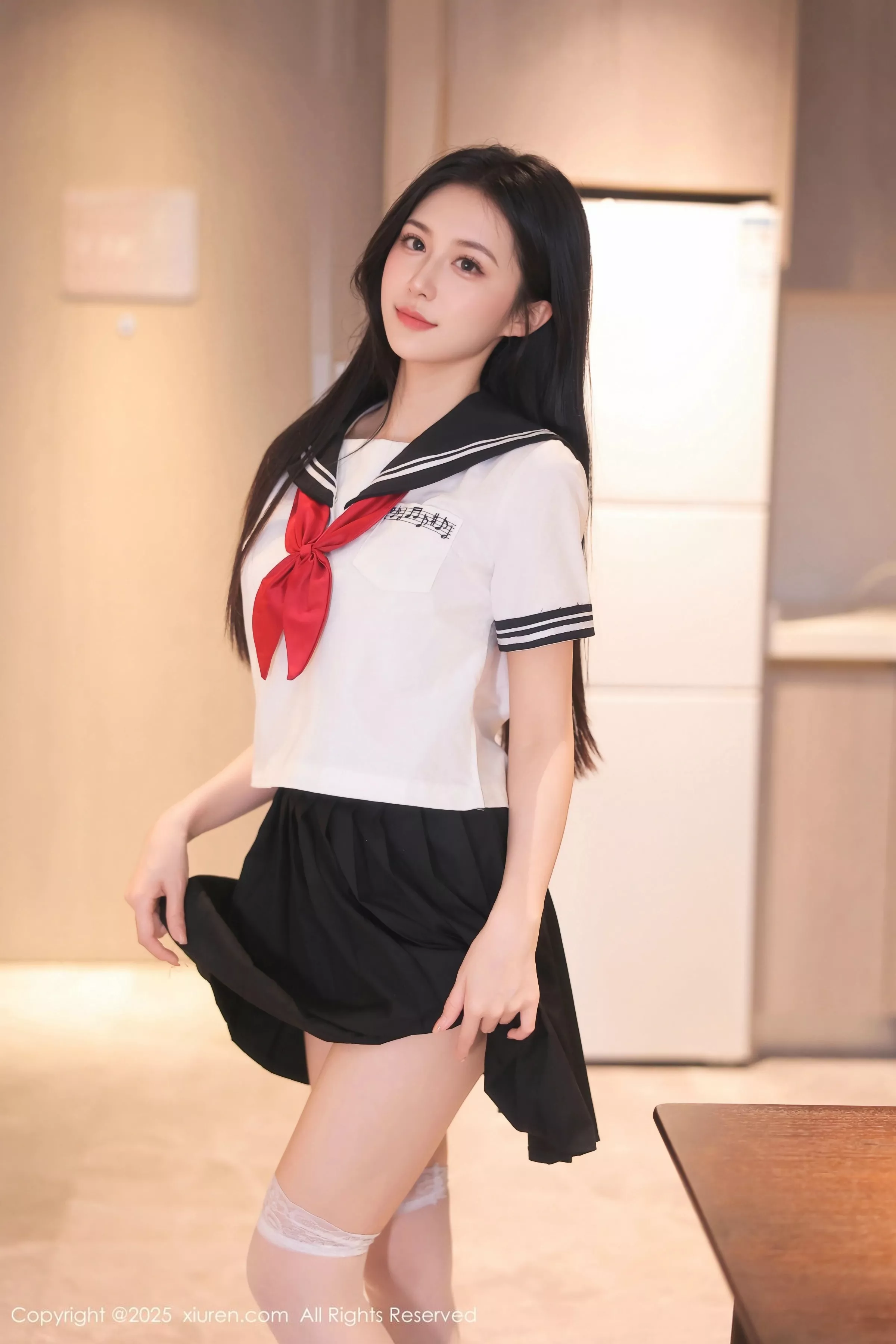[XiuRen秀人网]第10234期诗莉吖写真 [77P]-001