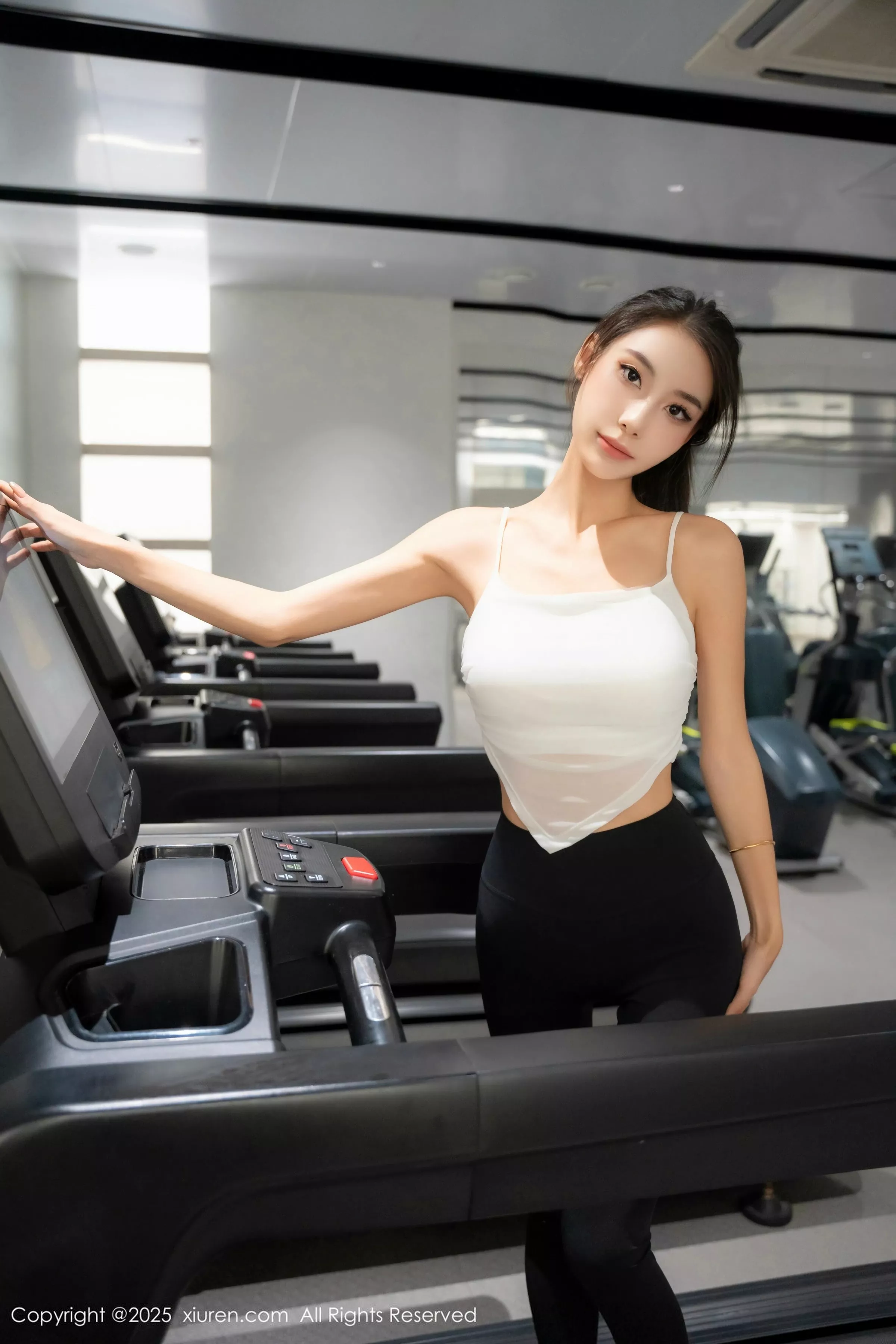 [XiuRen秀人网]第10239期Lingyu69写真 [58P]-011